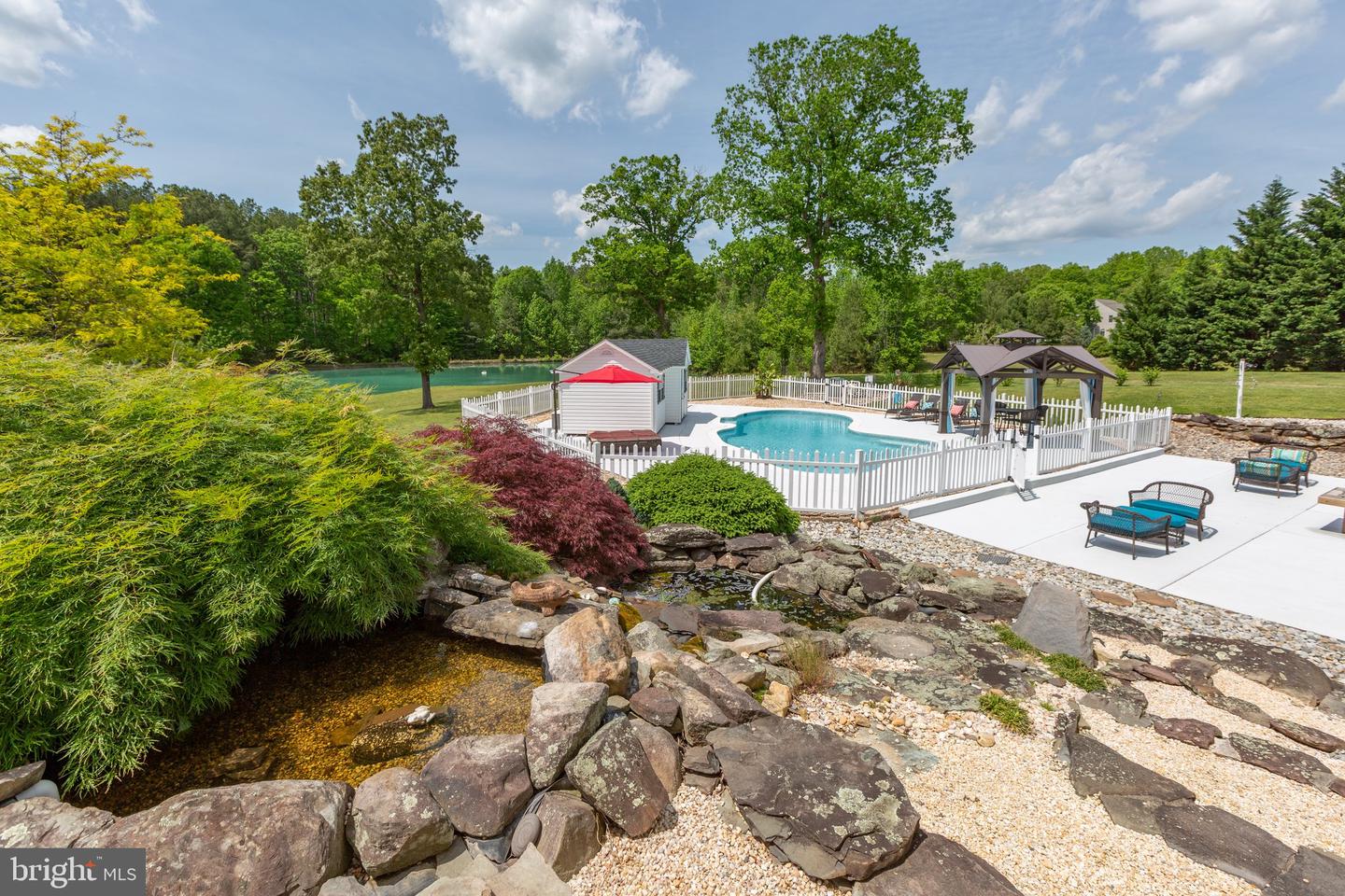 6829 Fox Ridge ROAD