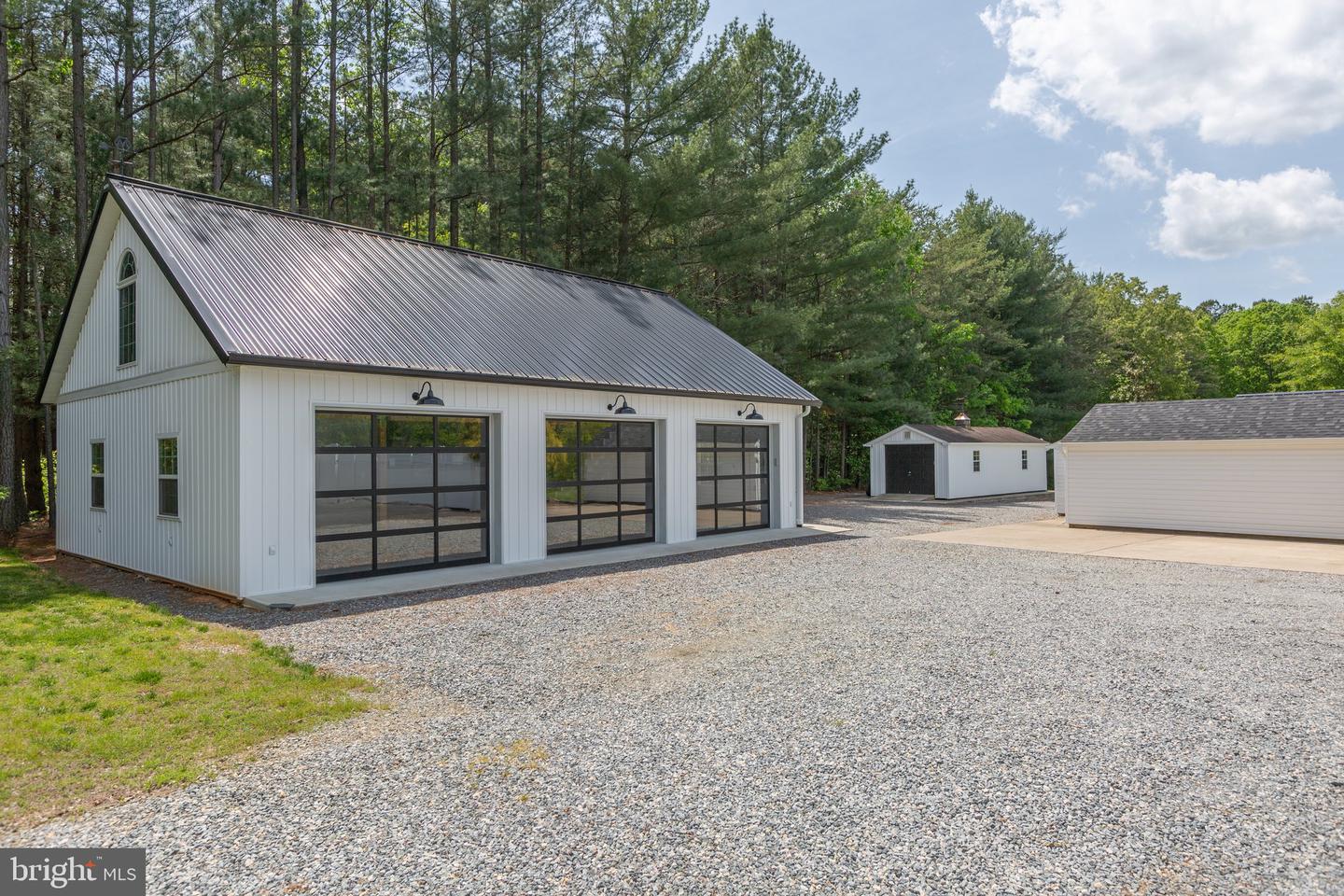 6829 Fox Ridge ROAD