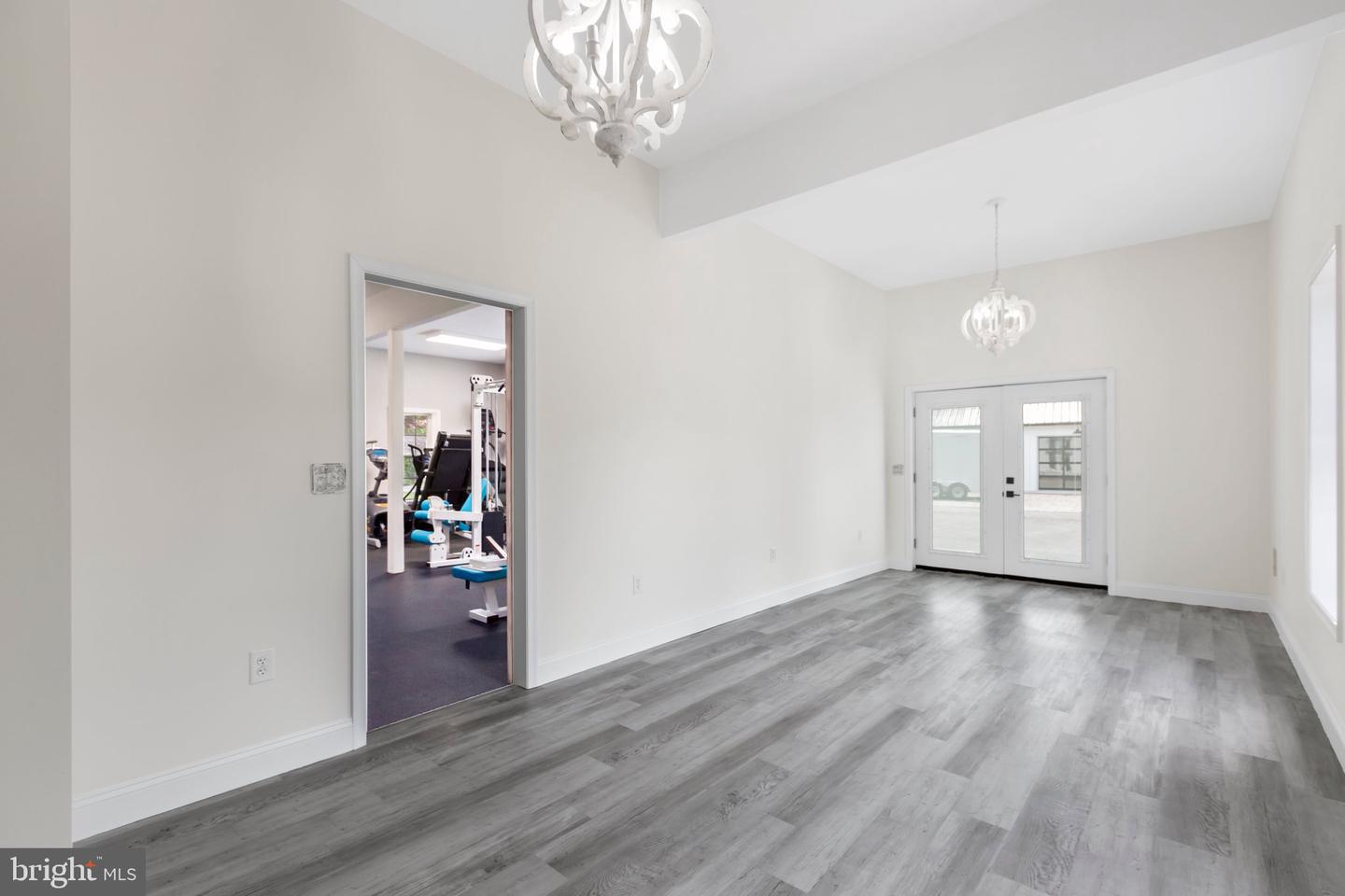 6829 Fox Ridge ROAD