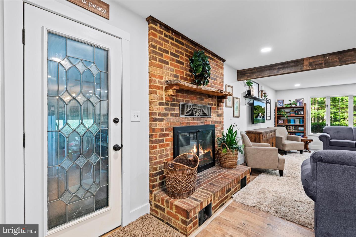 210 Ironwood LANE