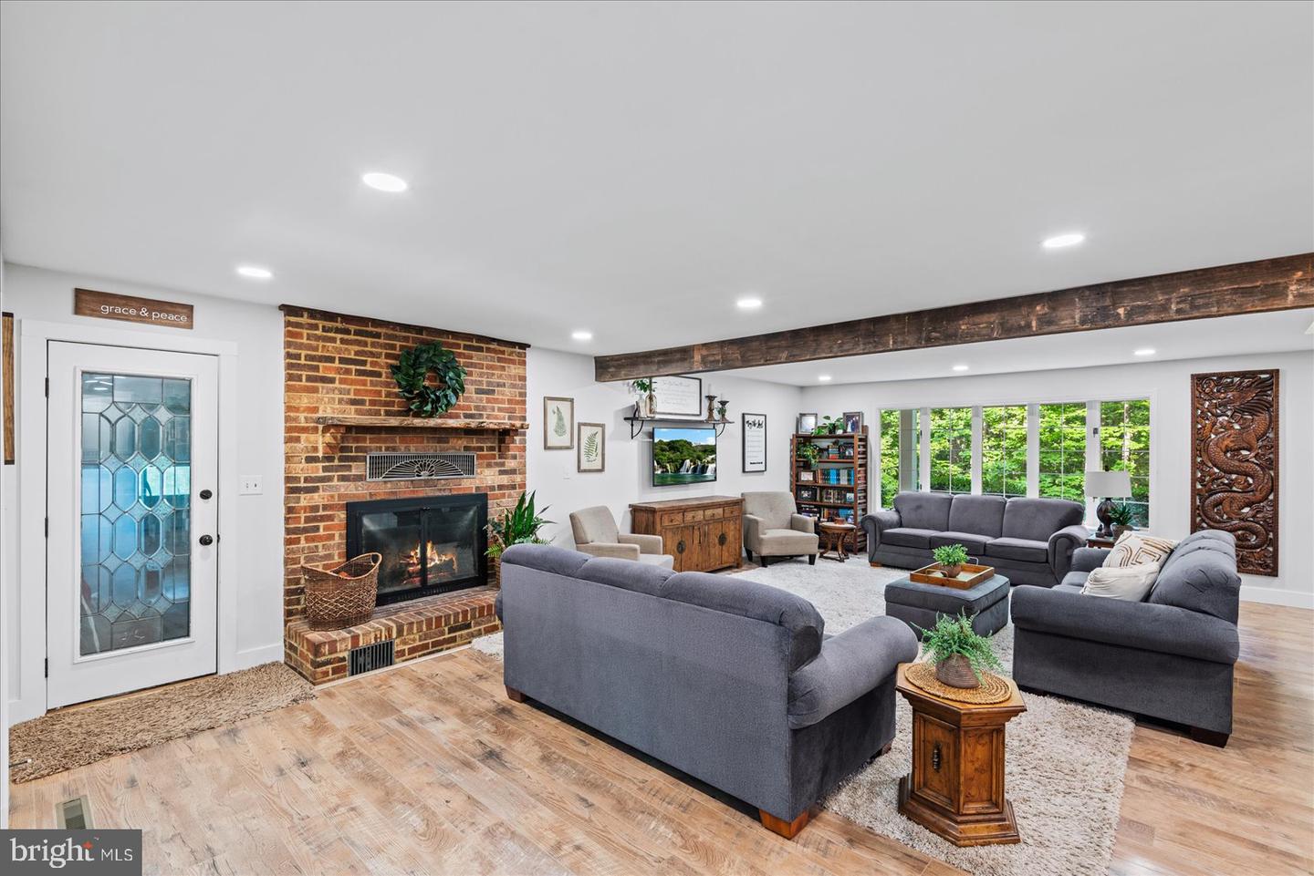 210 Ironwood LANE