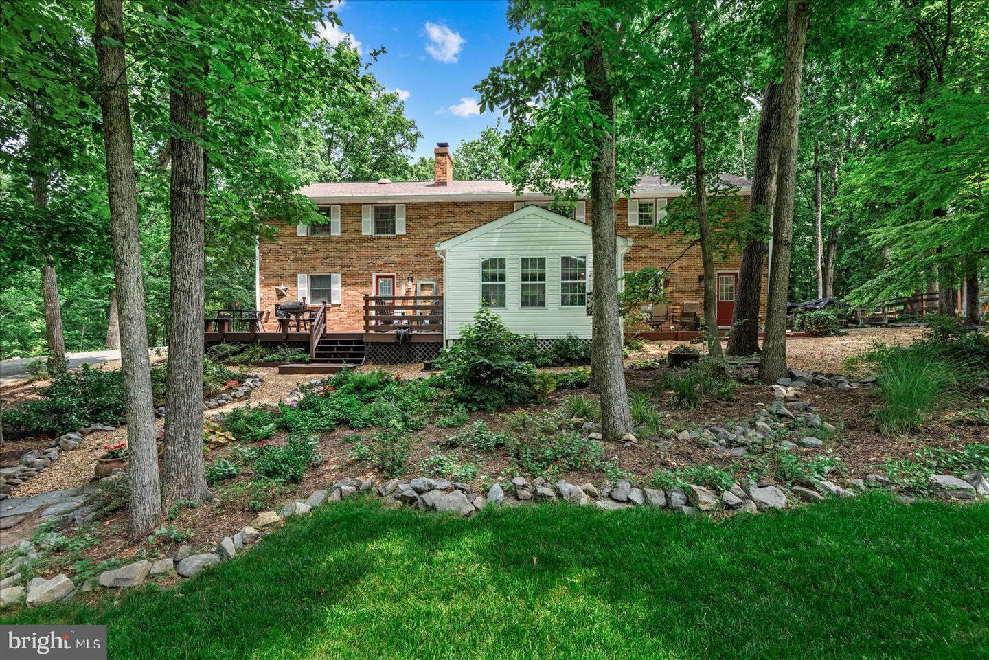 210 Ironwood LANE