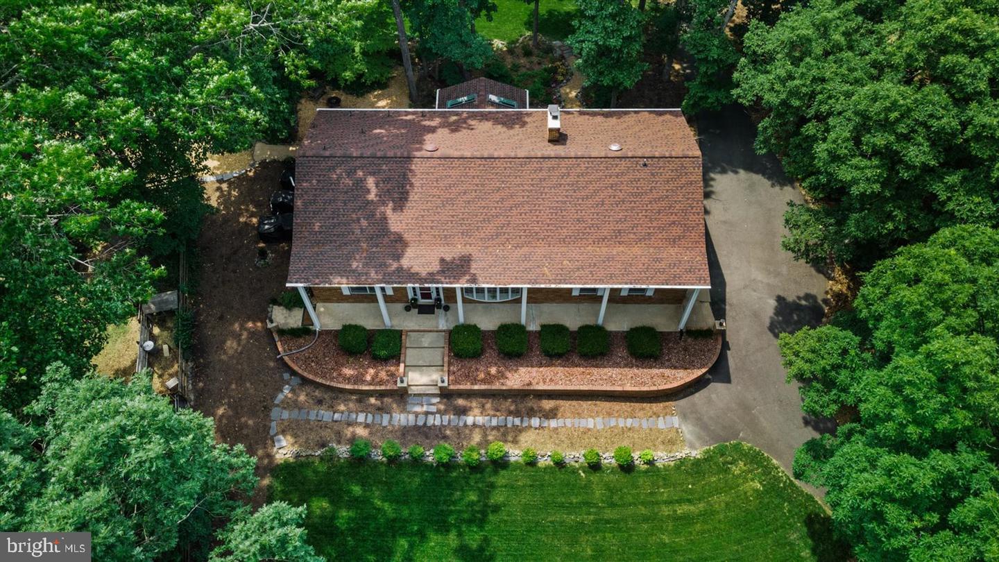 210 Ironwood LANE