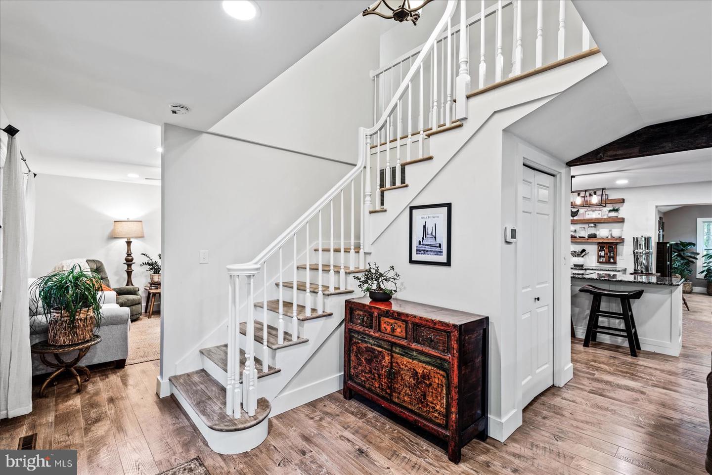 210 Ironwood LANE