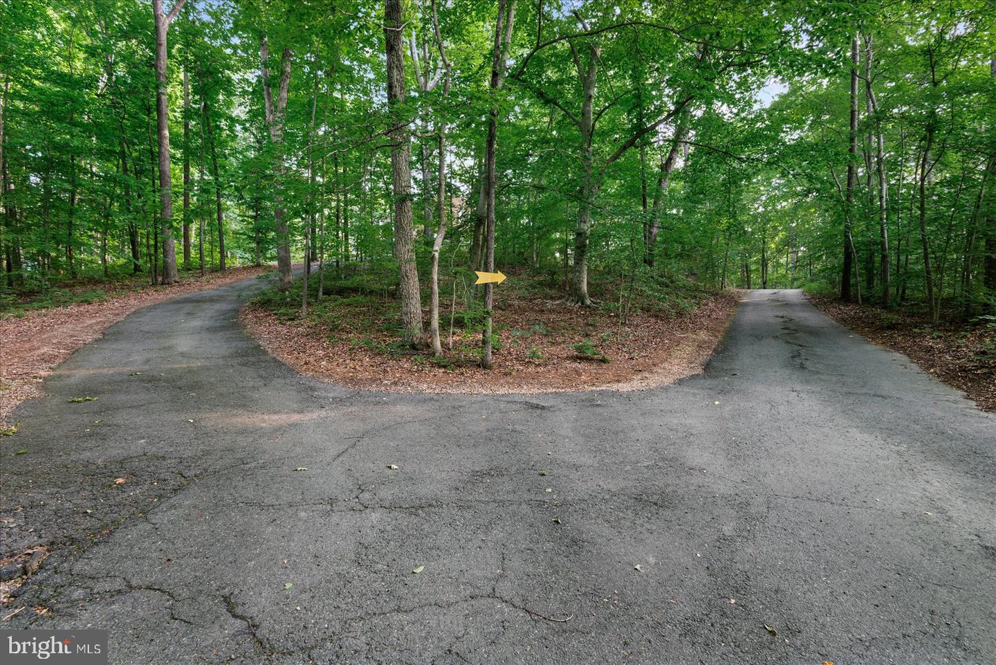 210 Ironwood LANE