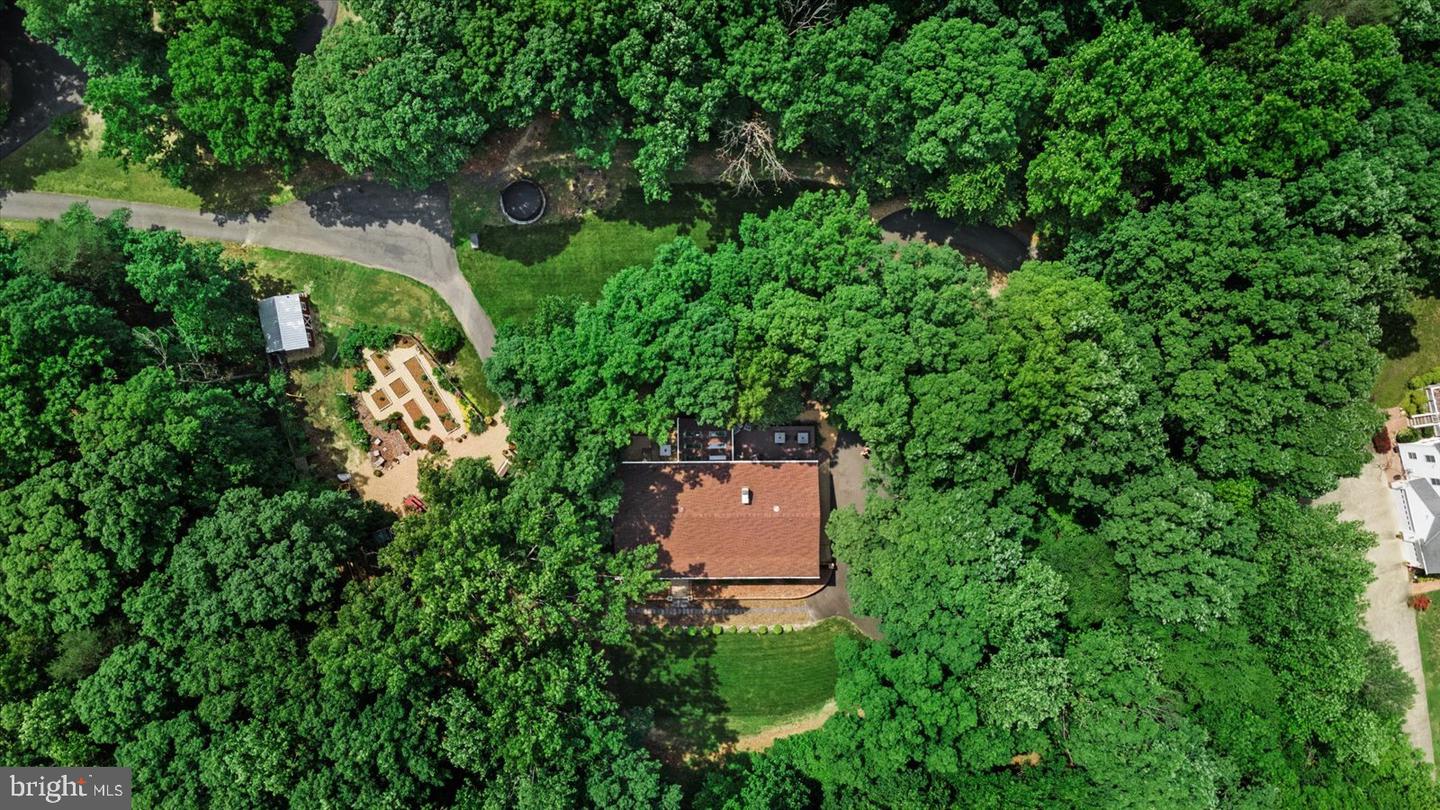 210 Ironwood LANE