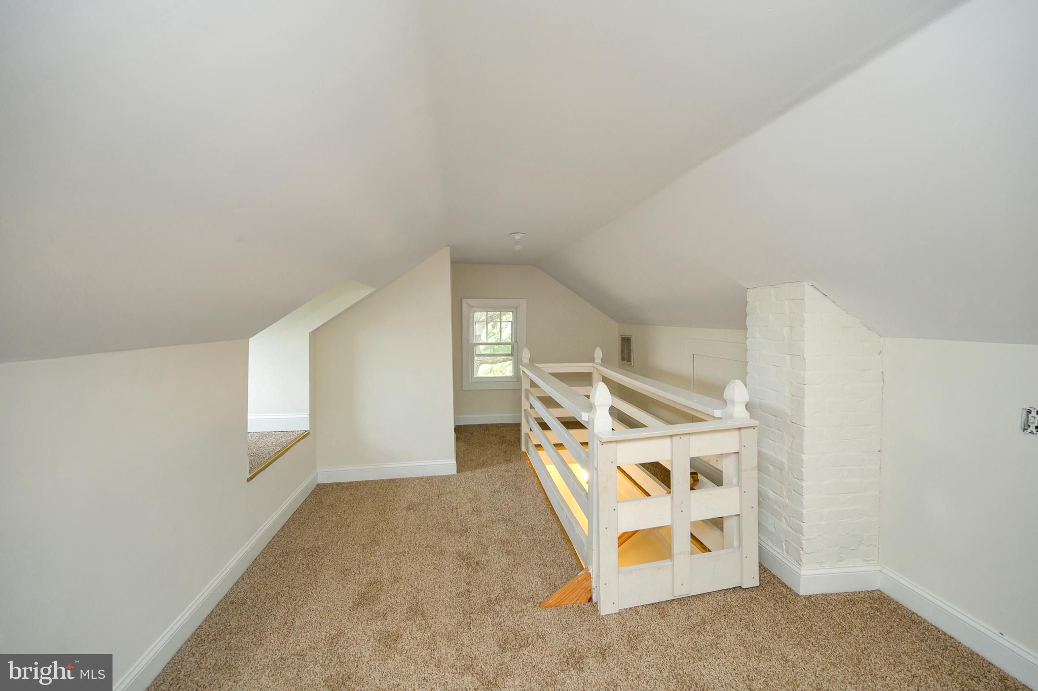 2806 Lafayette