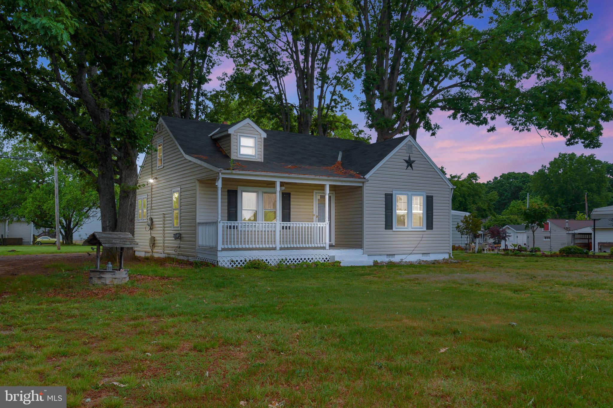 2806 Lafayette