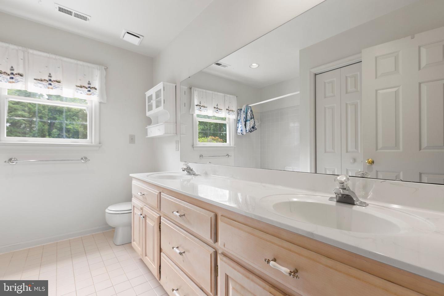 13414 Fox Chase LANE