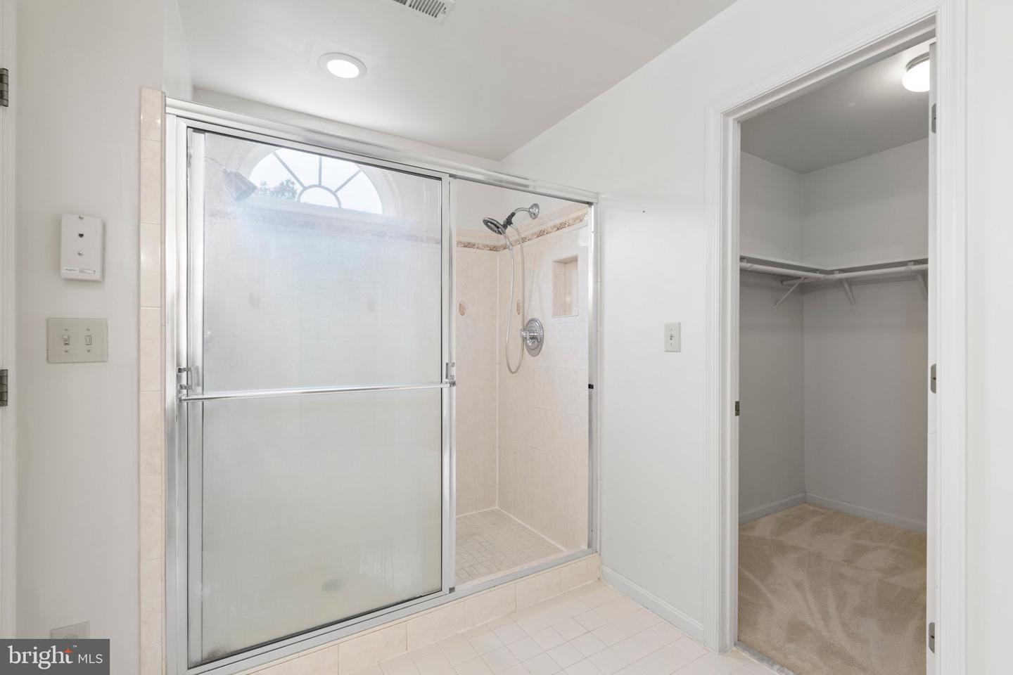 13414 Fox Chase LANE