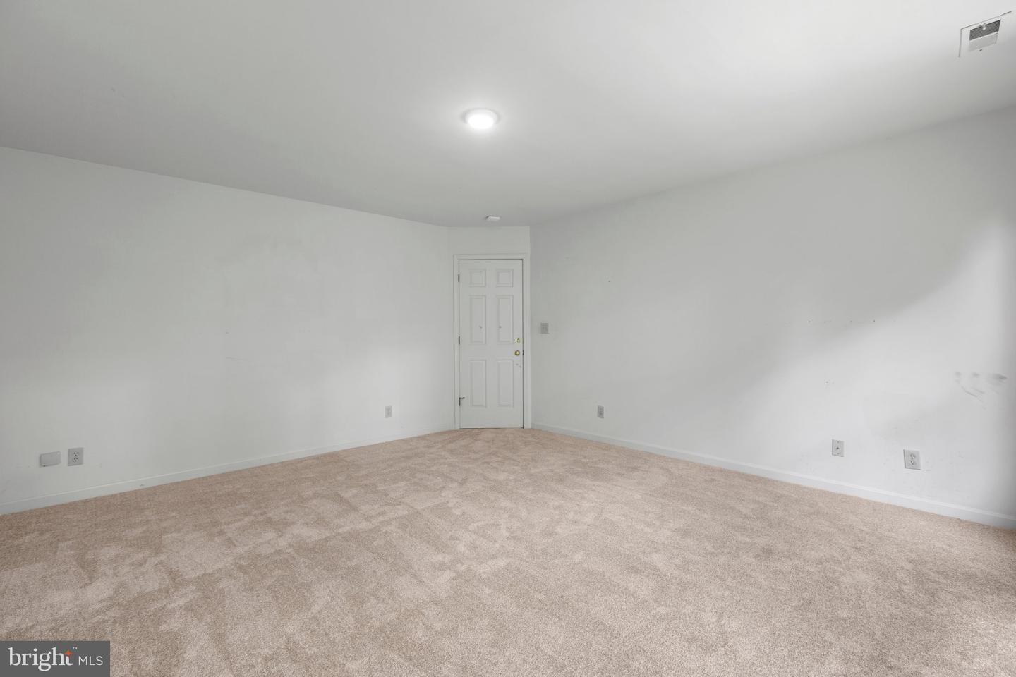 13414 Fox Chase LANE