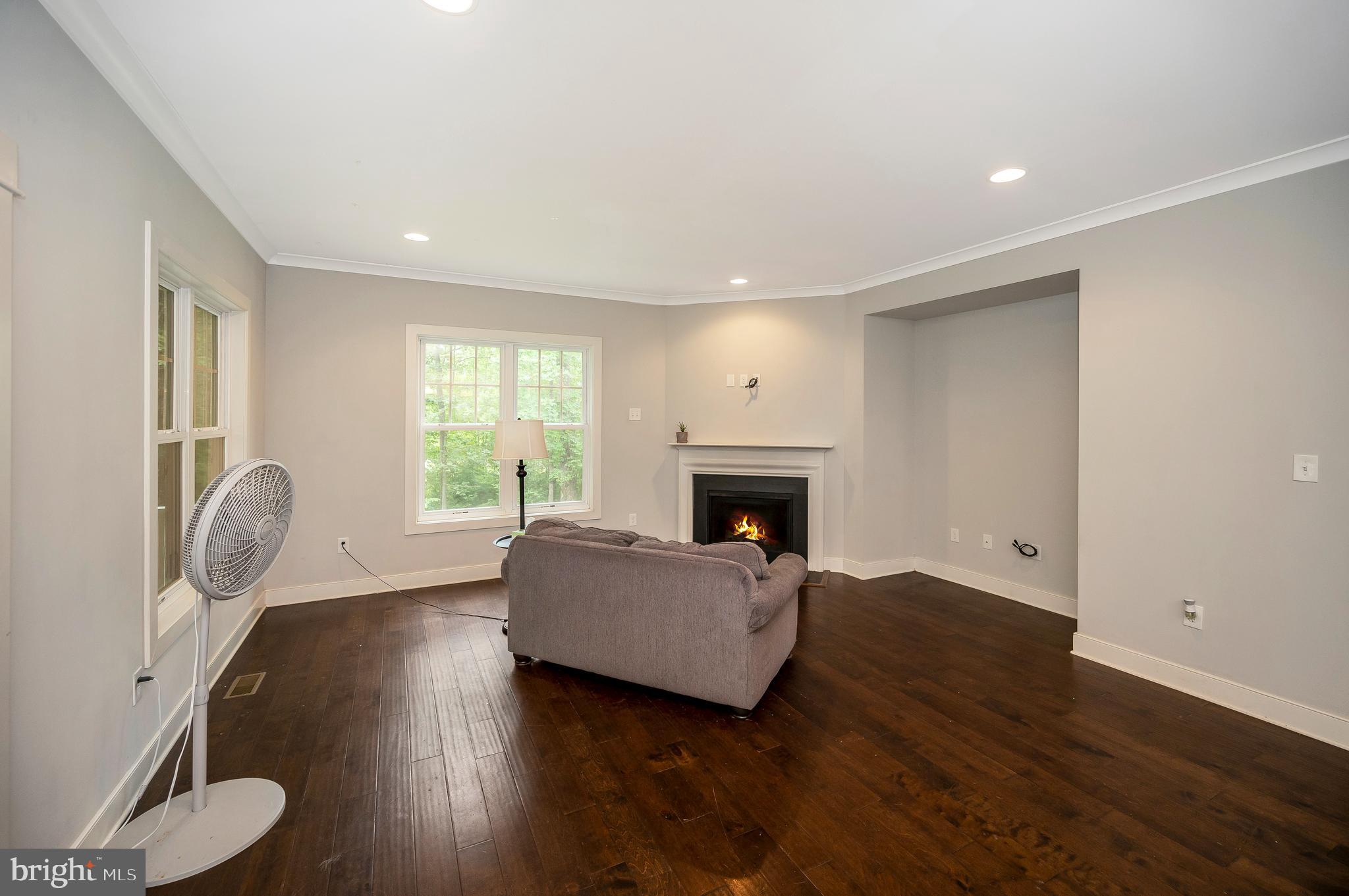 2518 Regency DRIVE