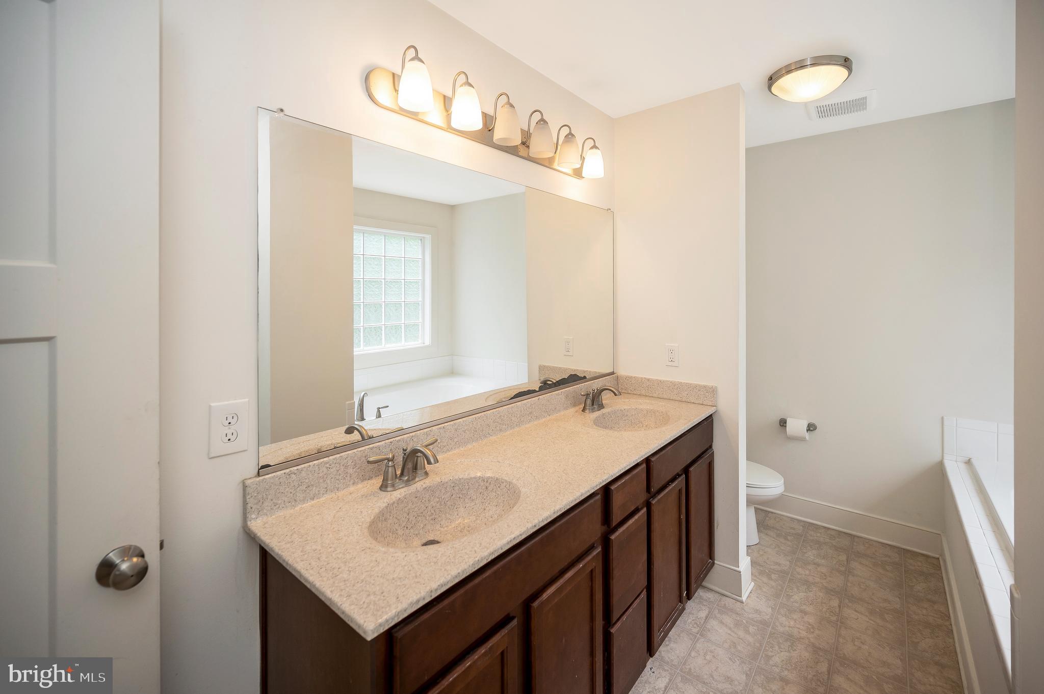 2518 Regency DRIVE