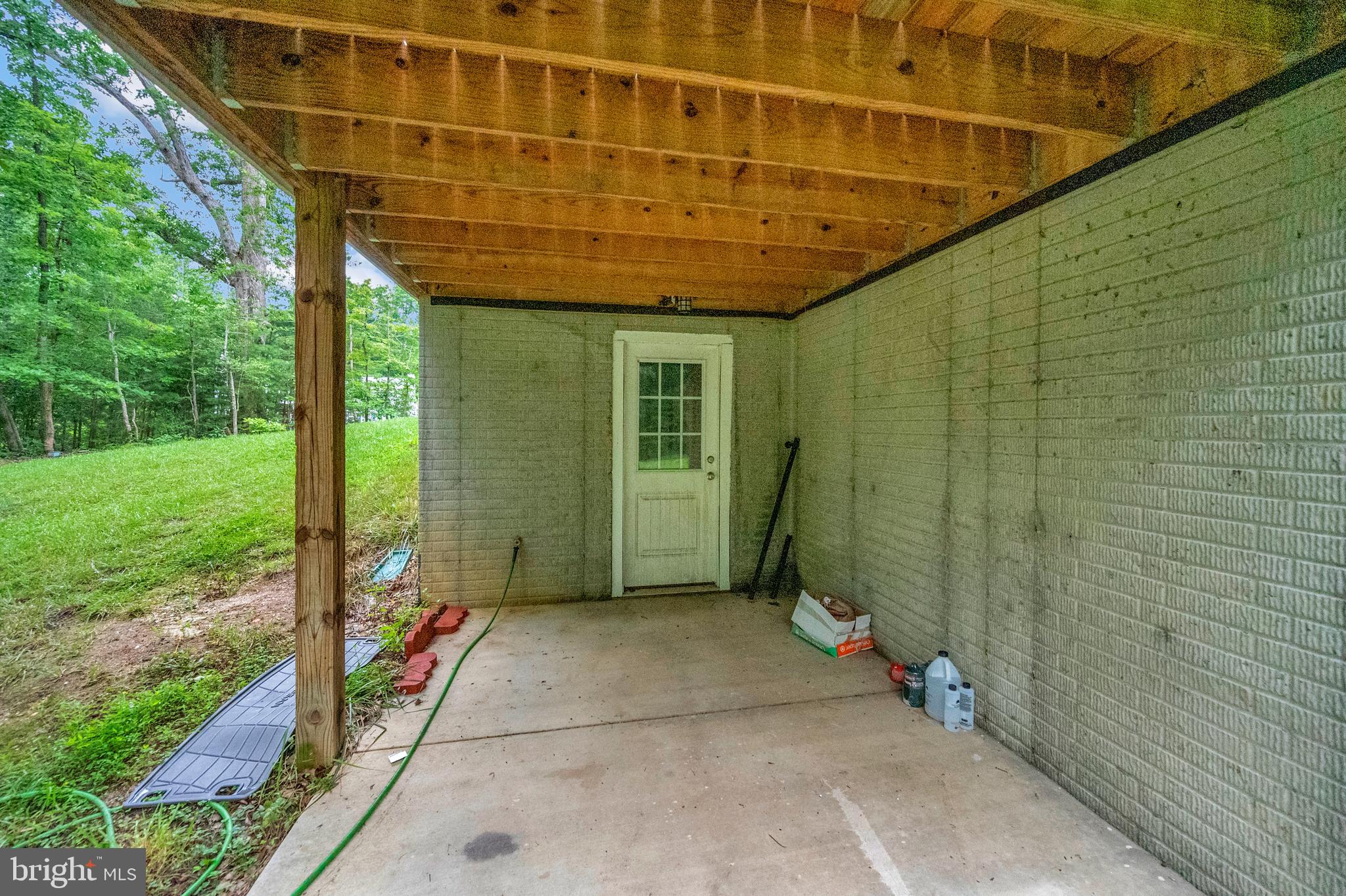 2518 Regency DRIVE