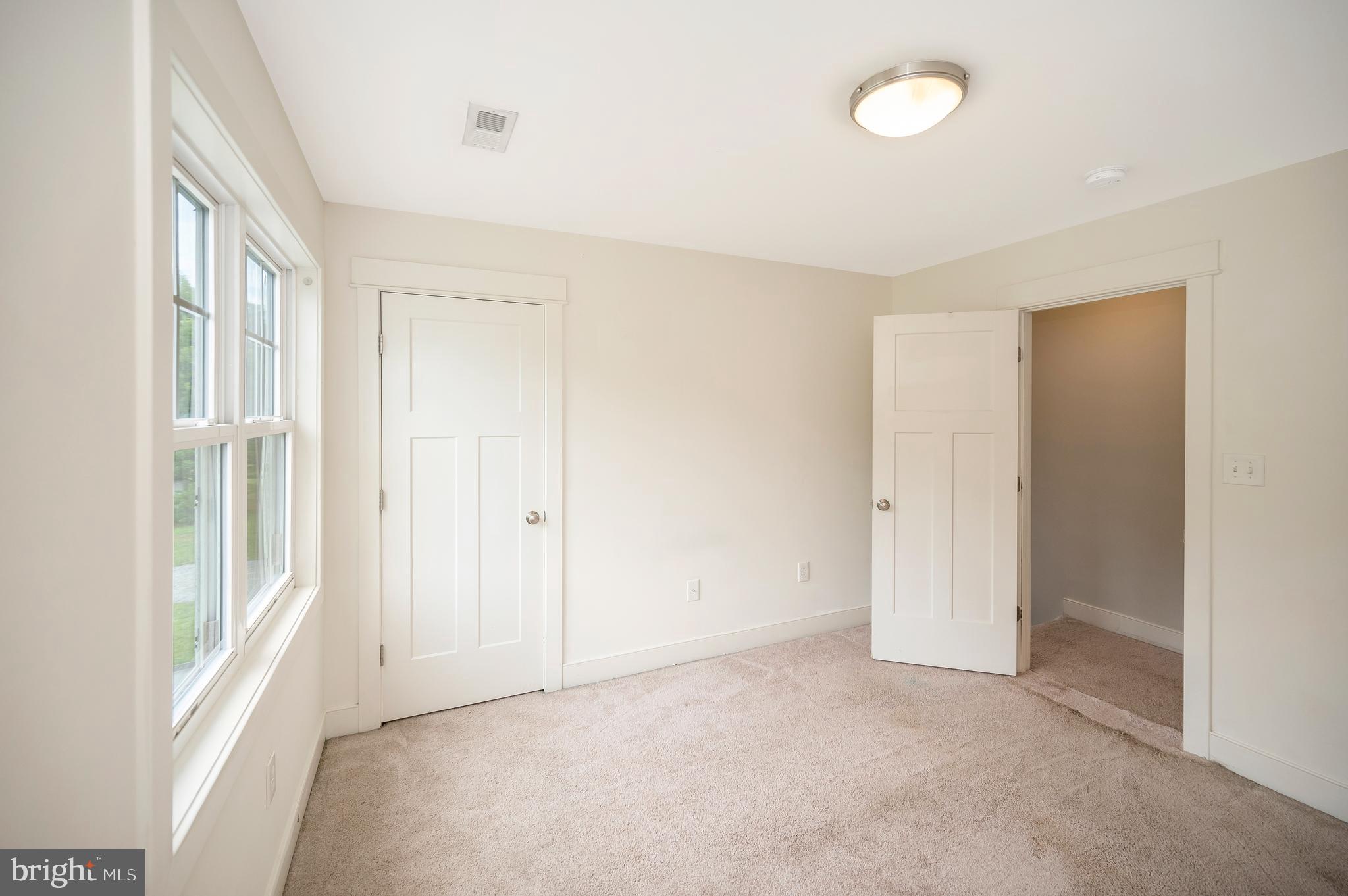 2518 Regency DRIVE