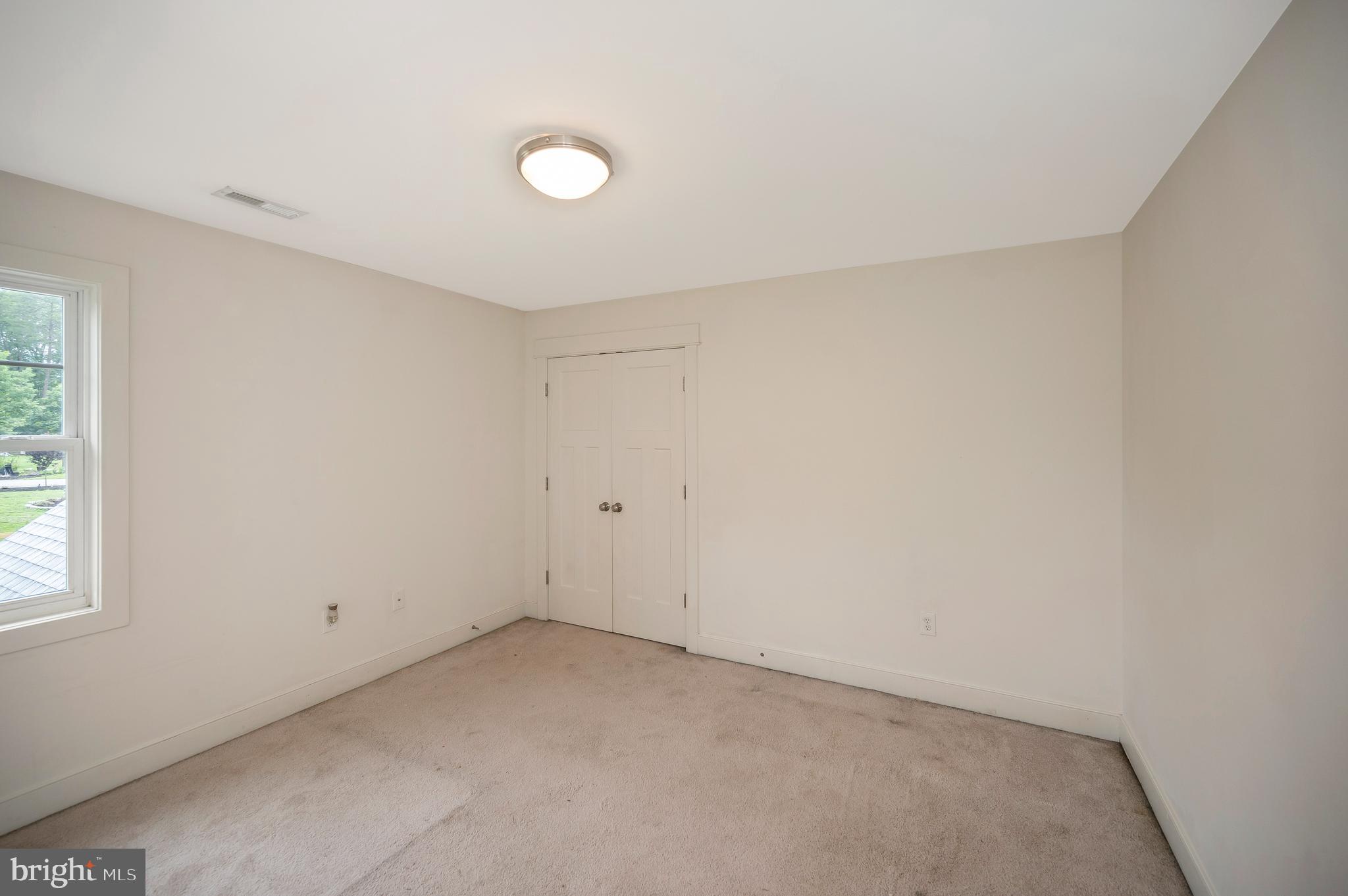 2518 Regency DRIVE