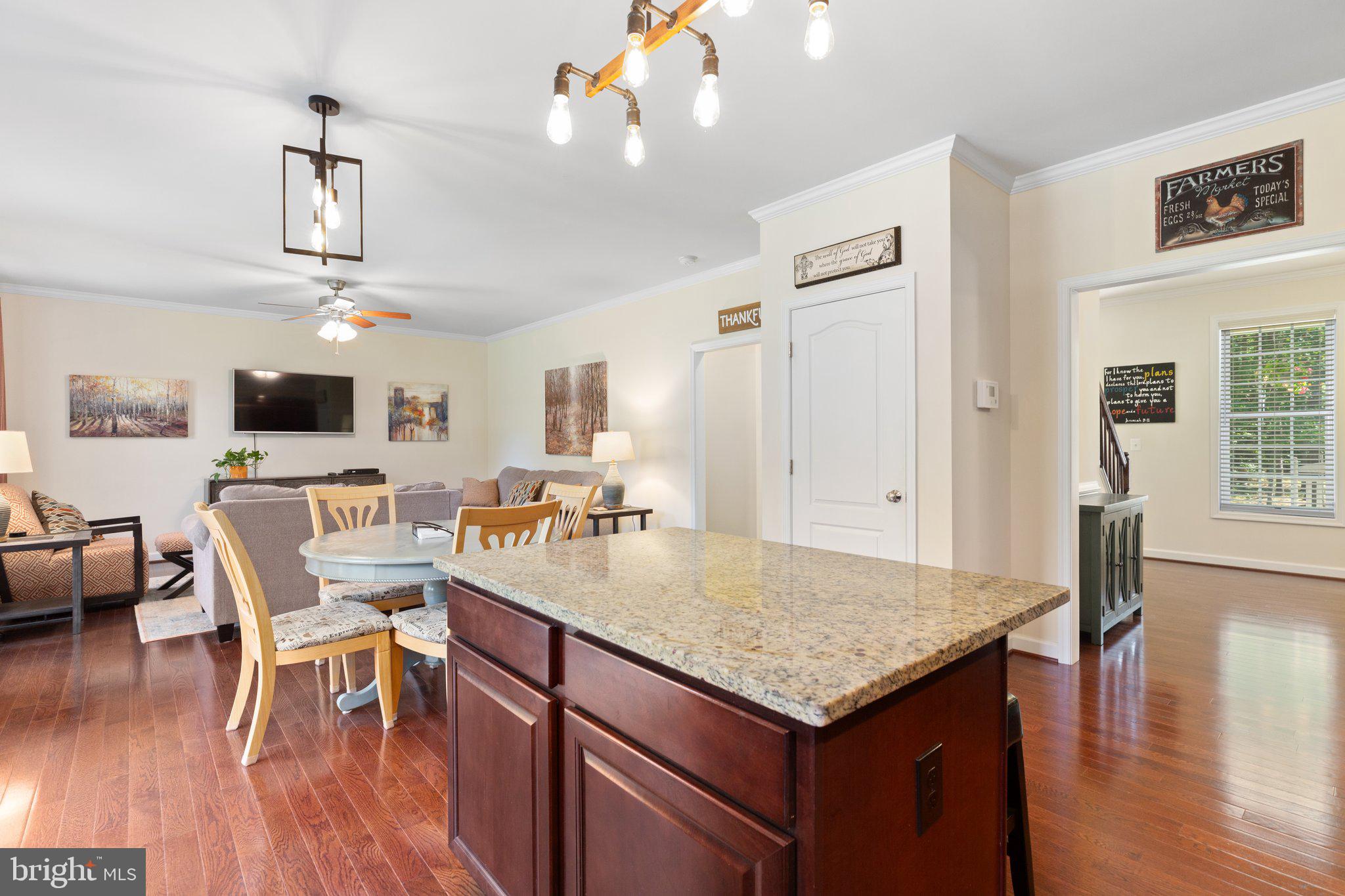 7510 Bromley LANE