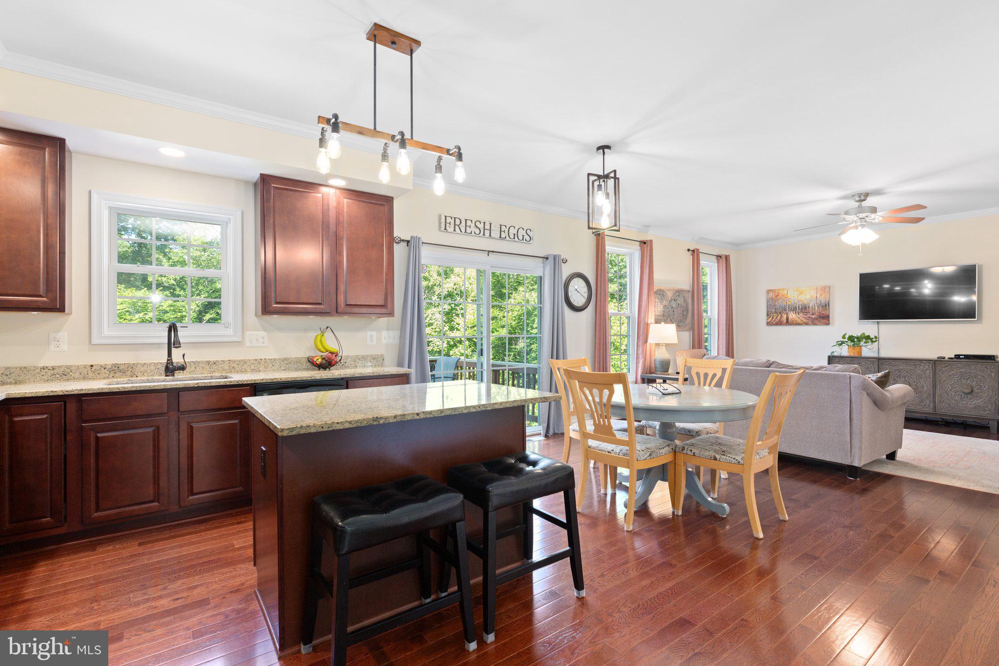 7510 Bromley LANE