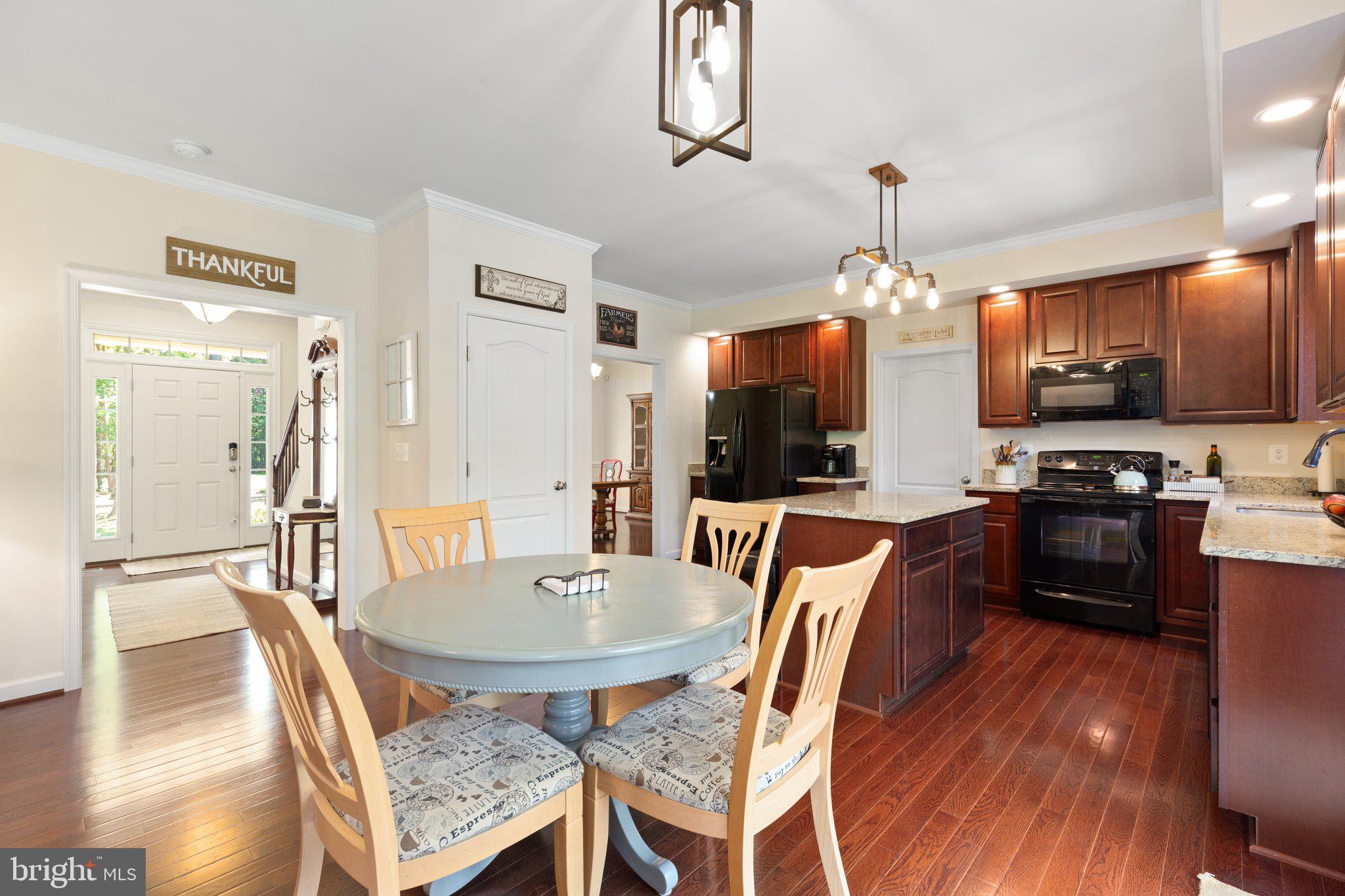 7510 Bromley LANE