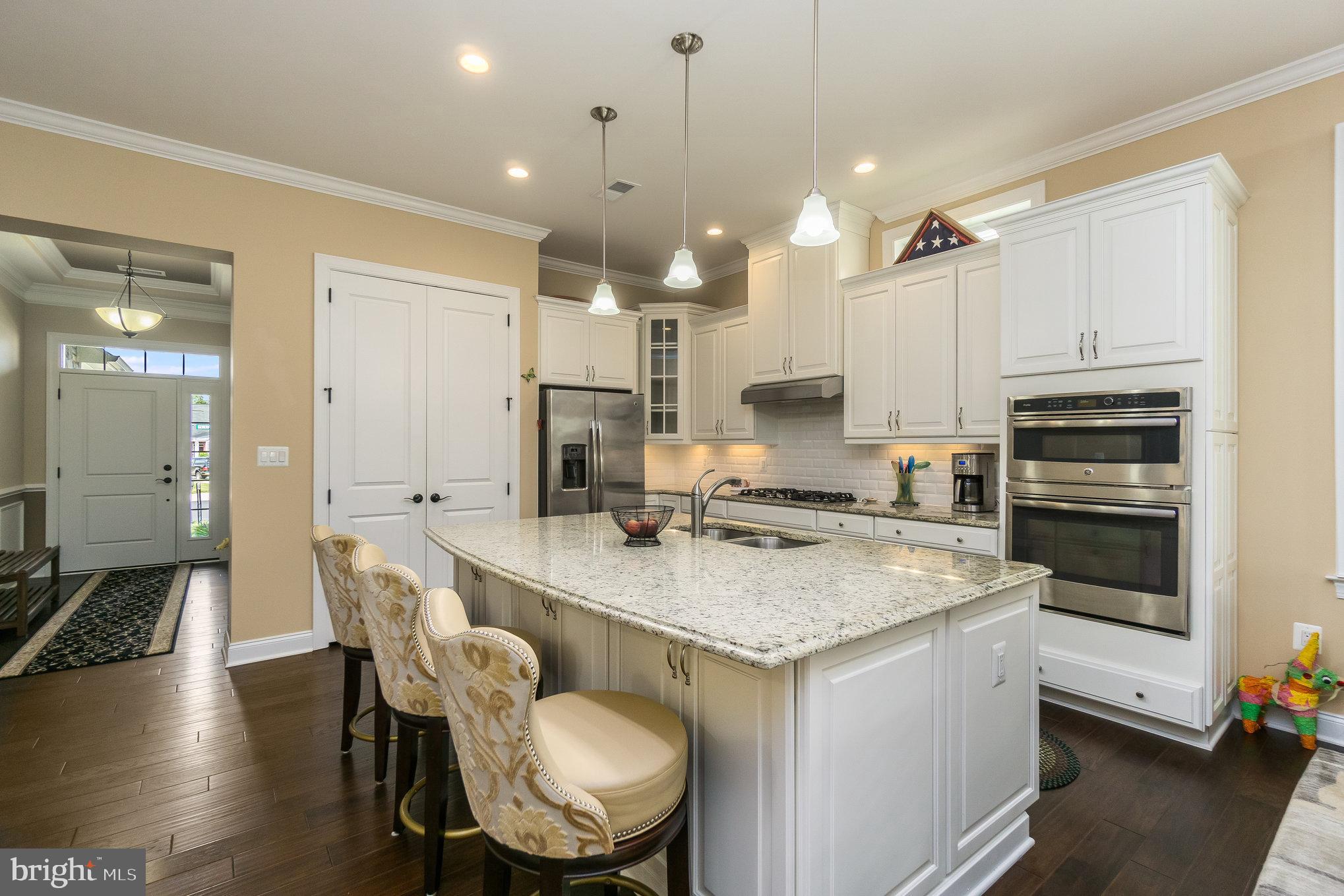 7800 General Wright Dr