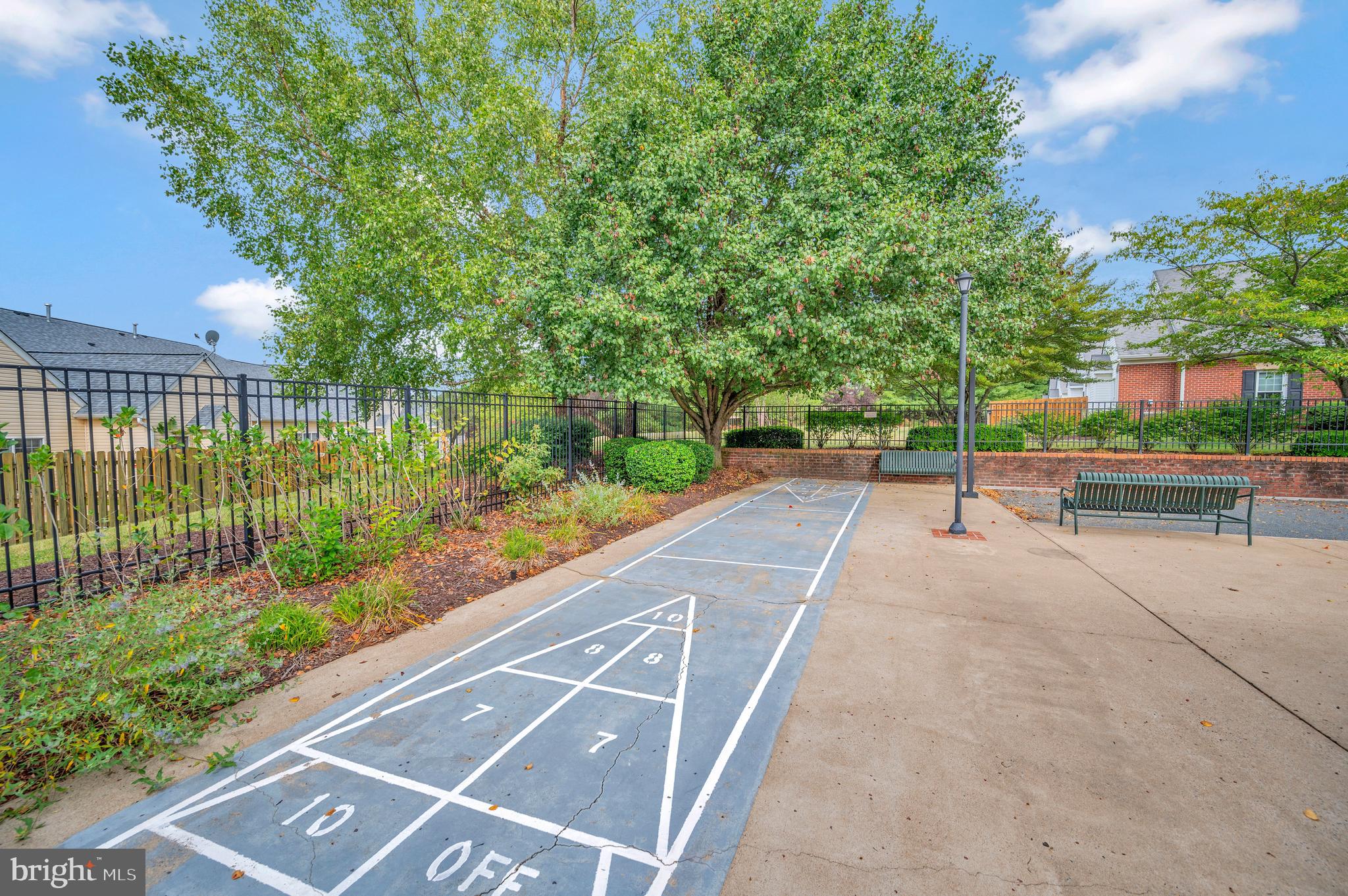 11016 Scottwood LANE