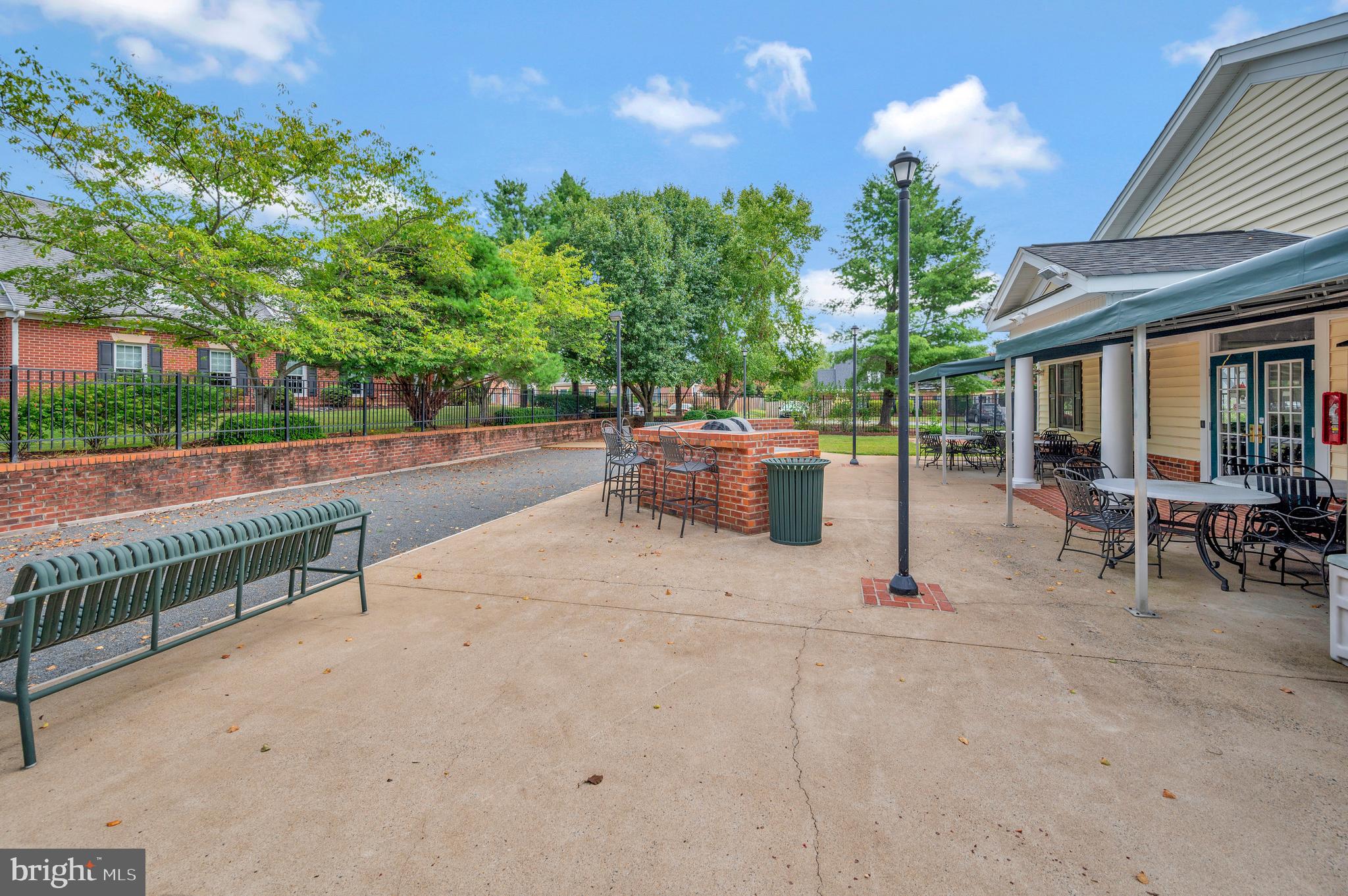 11016 Scottwood LANE