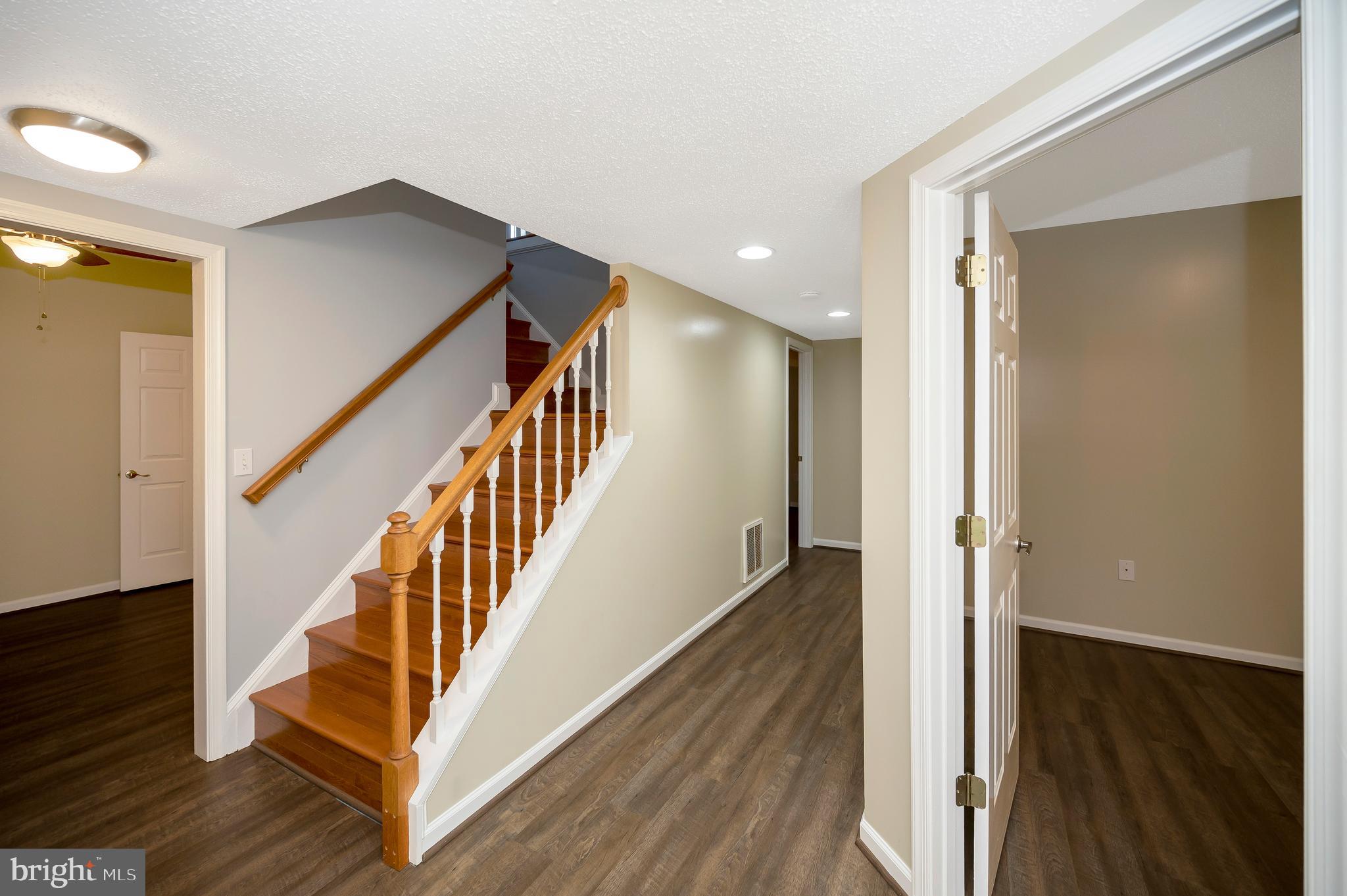 5698 Halifax Ct