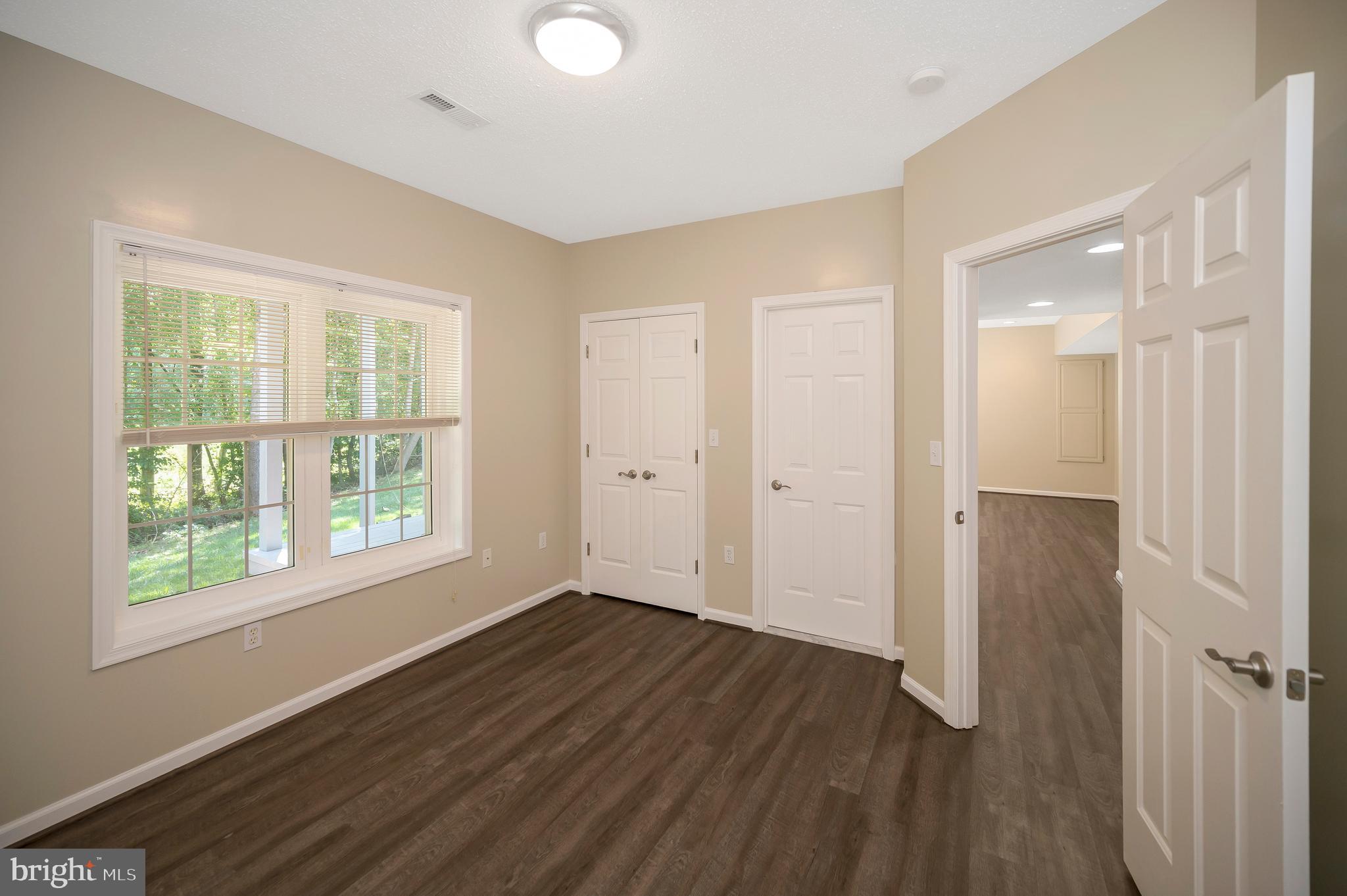 5698 Halifax Ct