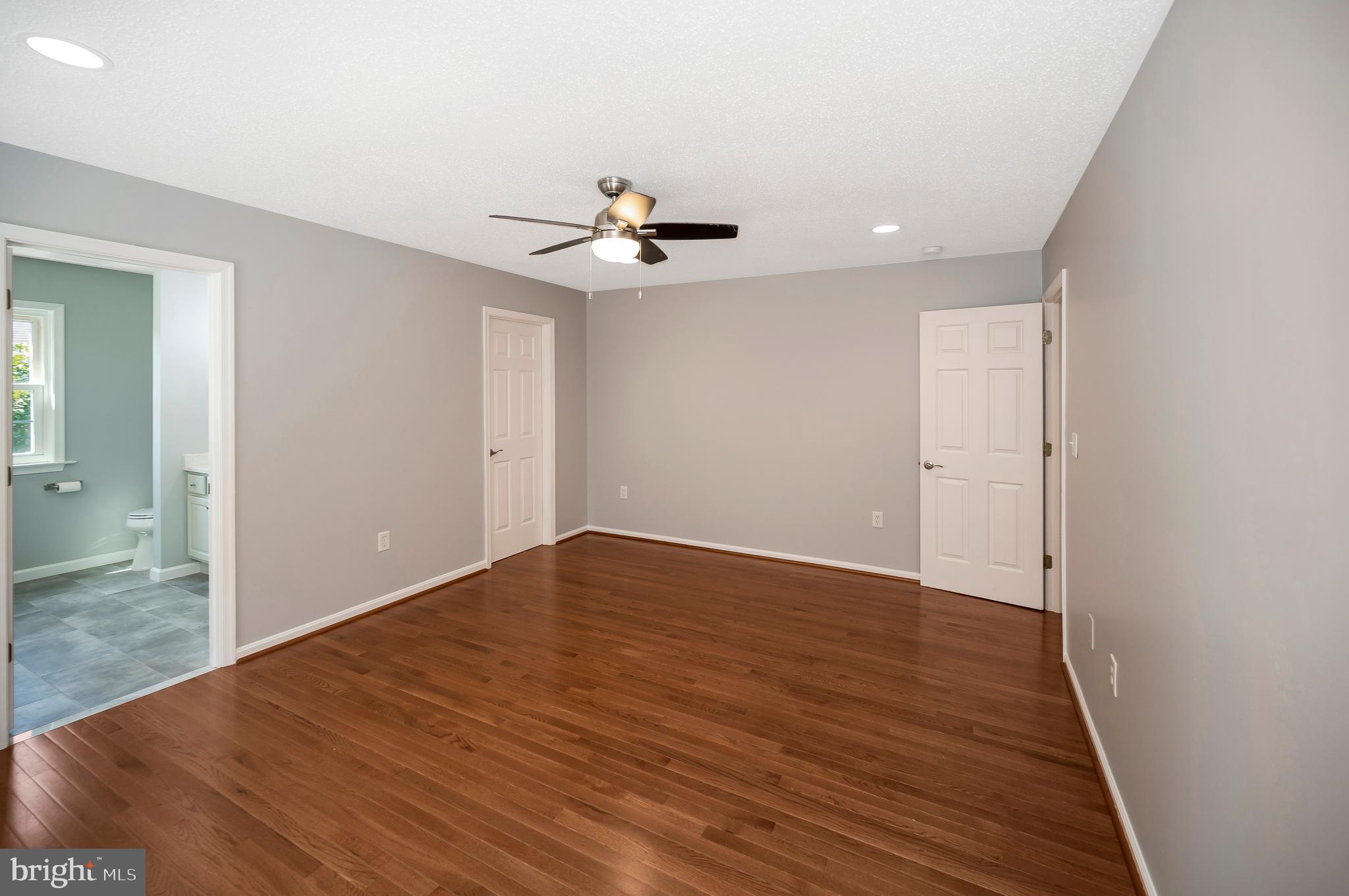 5698 Halifax Ct