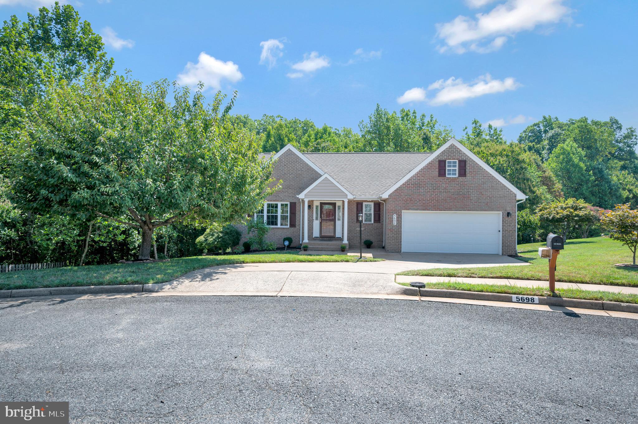 5698 Halifax Ct