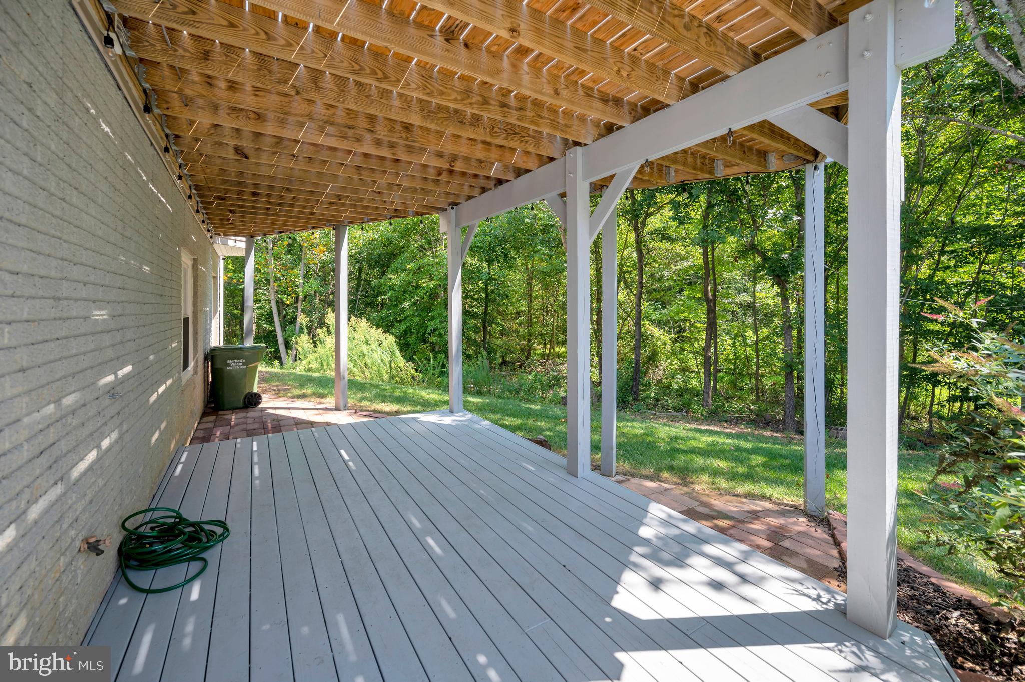 5698 Halifax Ct