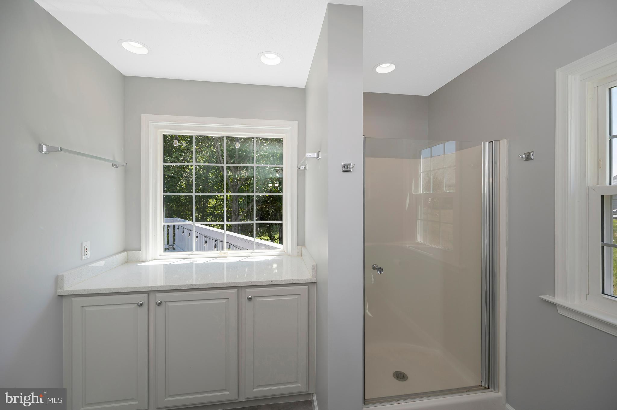 5698 Halifax Ct