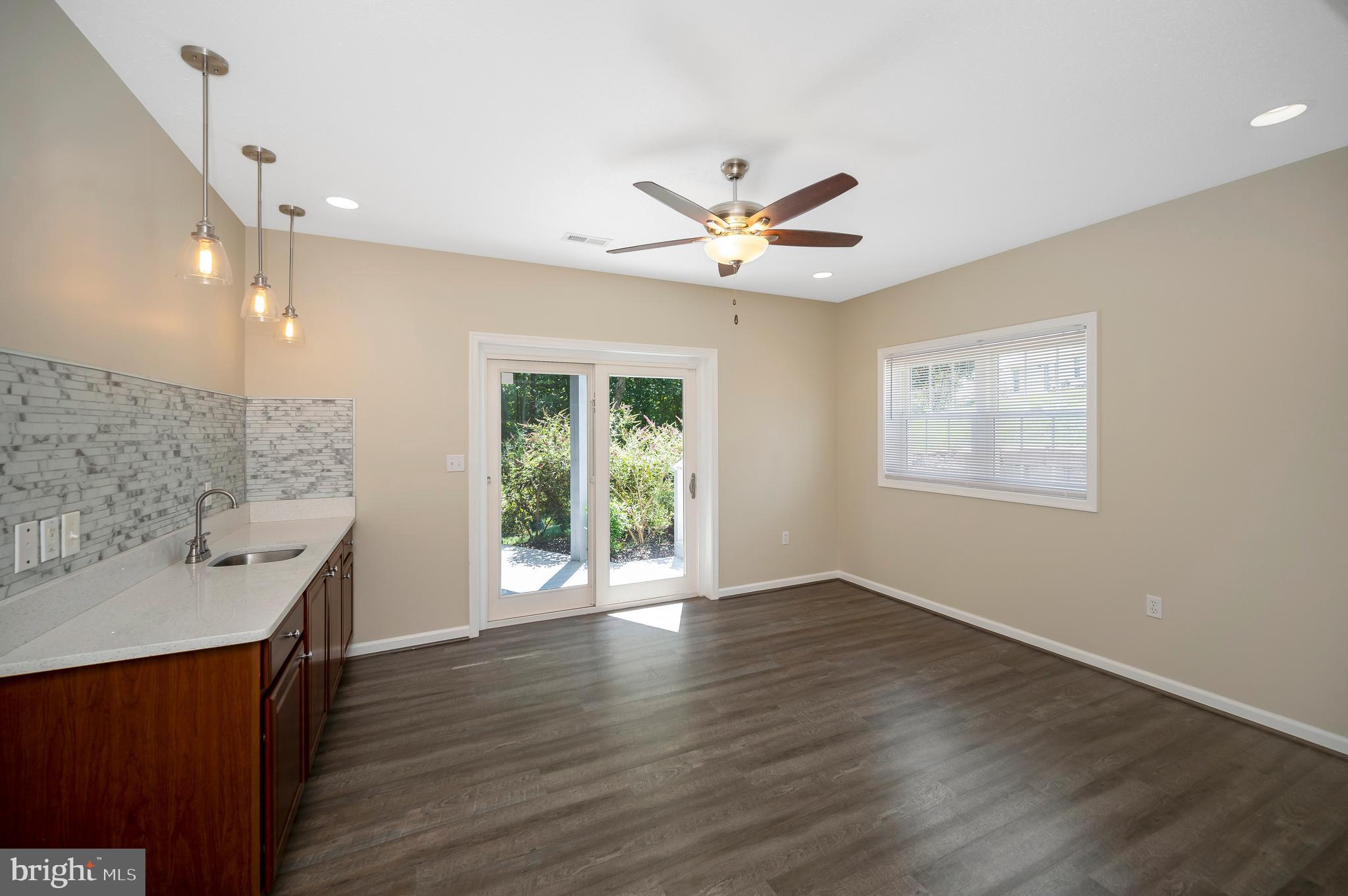 5698 Halifax Ct