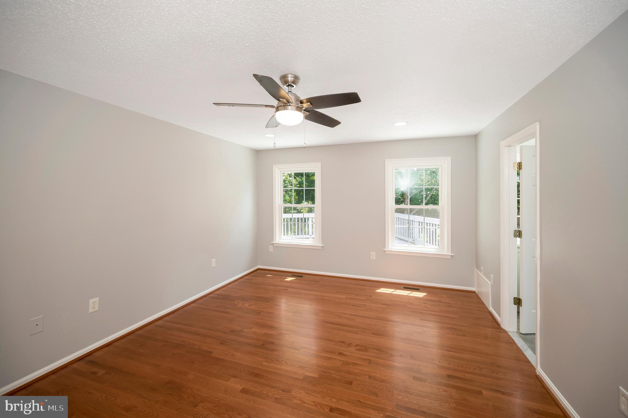5698 Halifax Ct