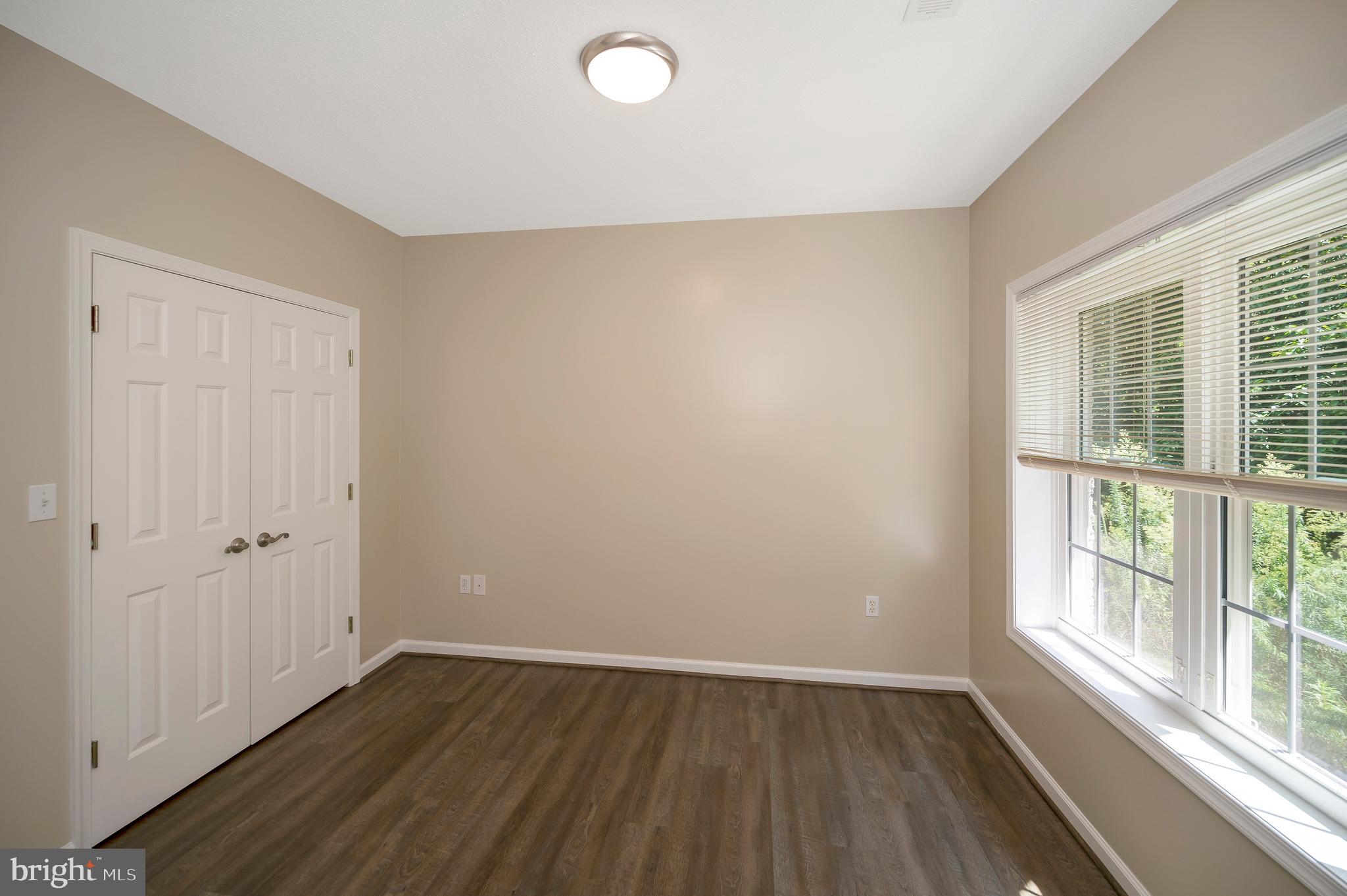 5698 Halifax Ct