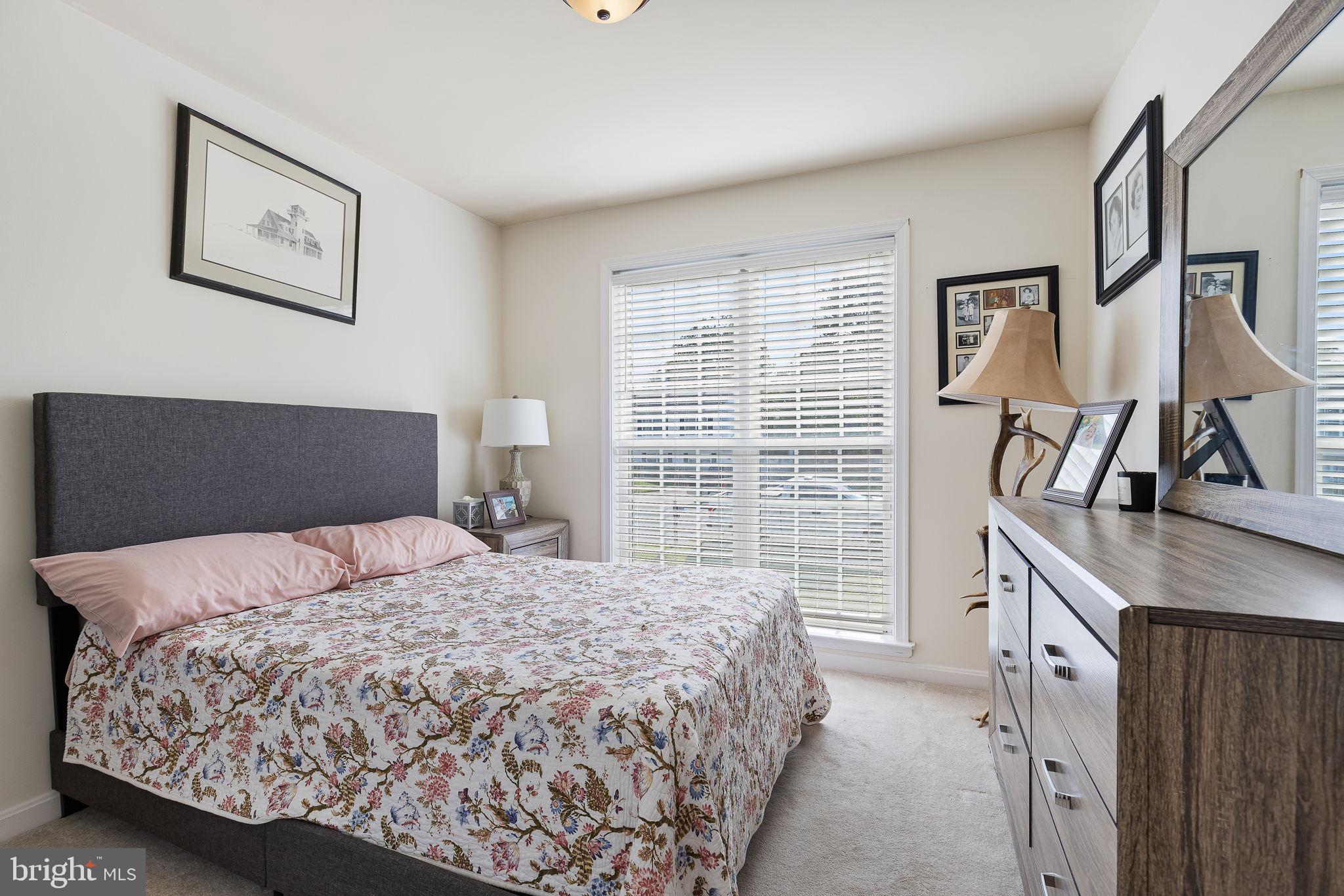 8711 Forest Glen Cir