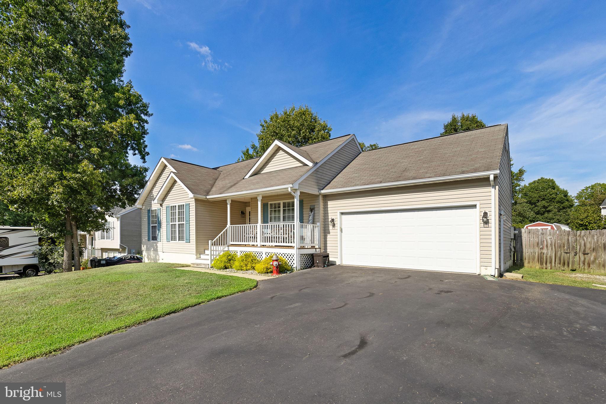 8711 Forest Glen Cir