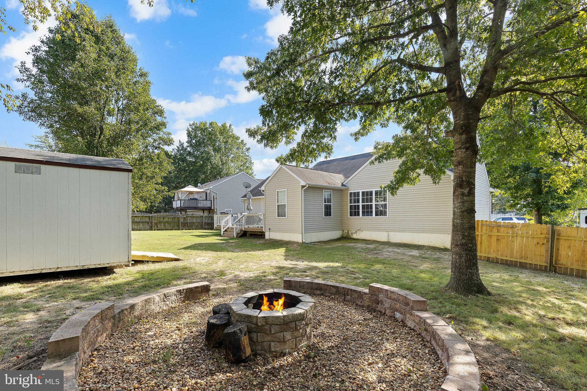 8711 Forest Glen Cir