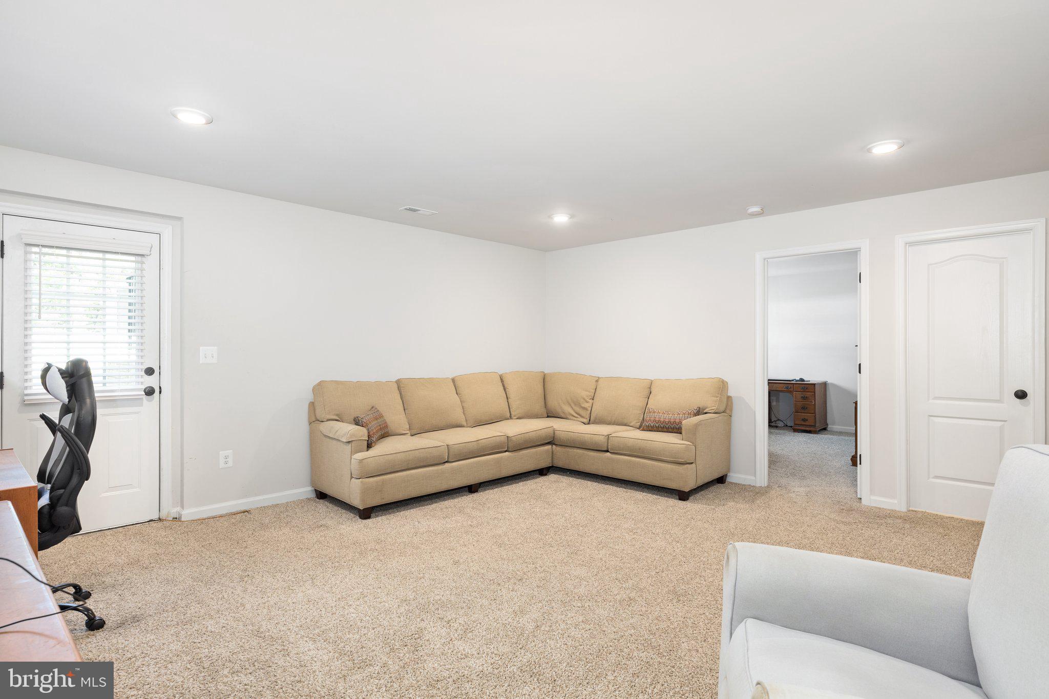 3600 Quigley Ln