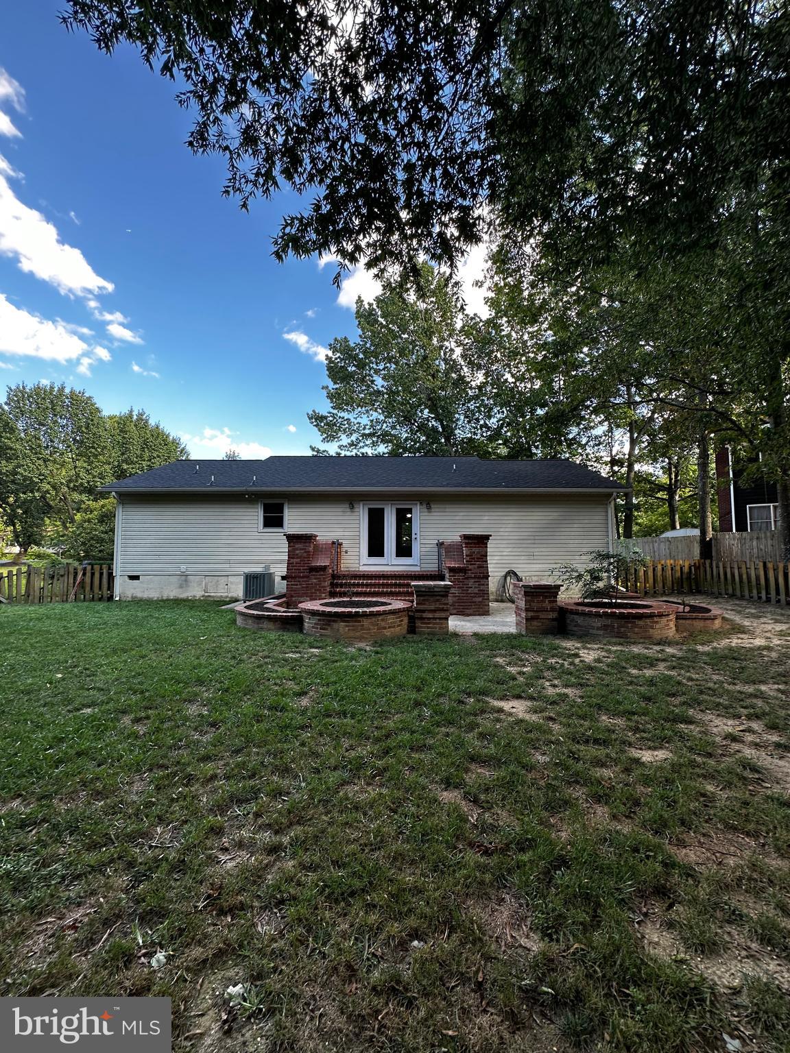 5415 Leavells Crossing DRIVE