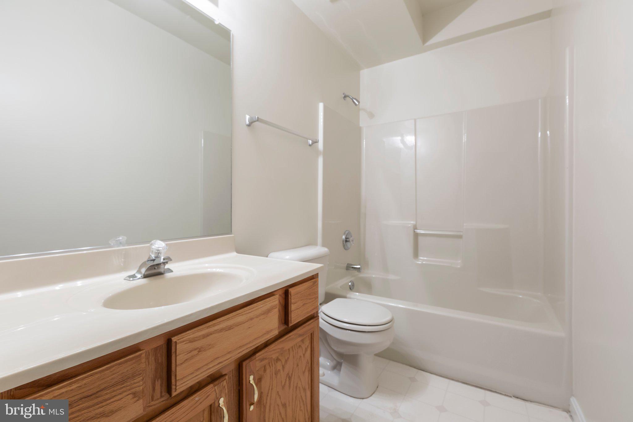 7901 Commodore COURT