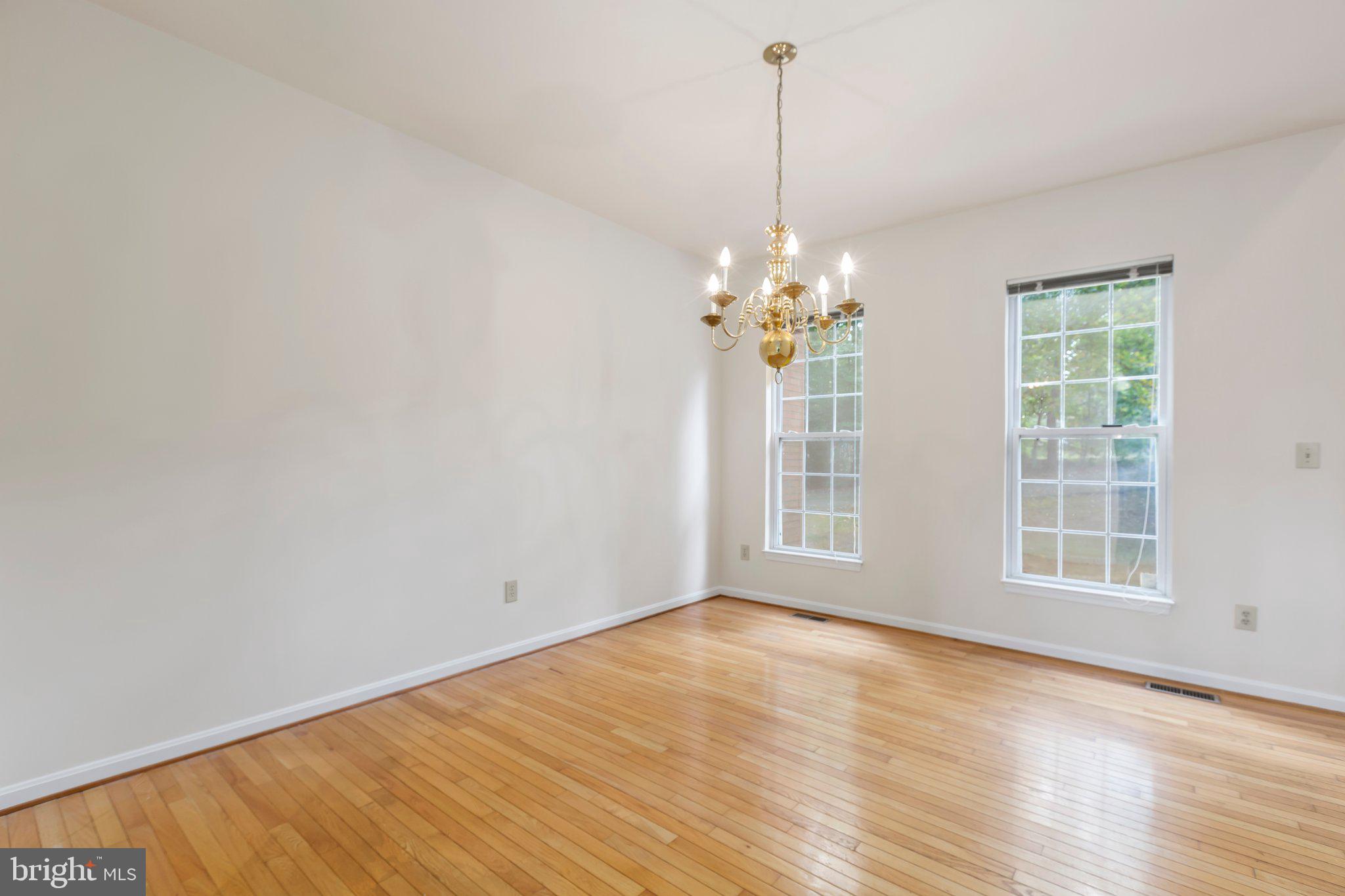 7901 Commodore COURT
