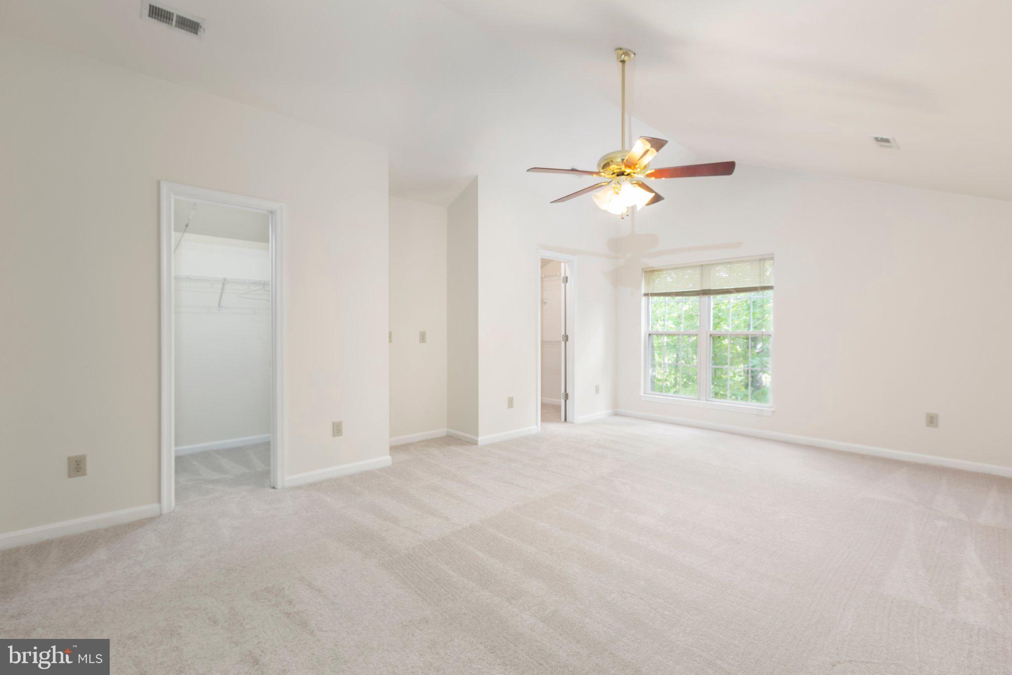 7901 Commodore COURT