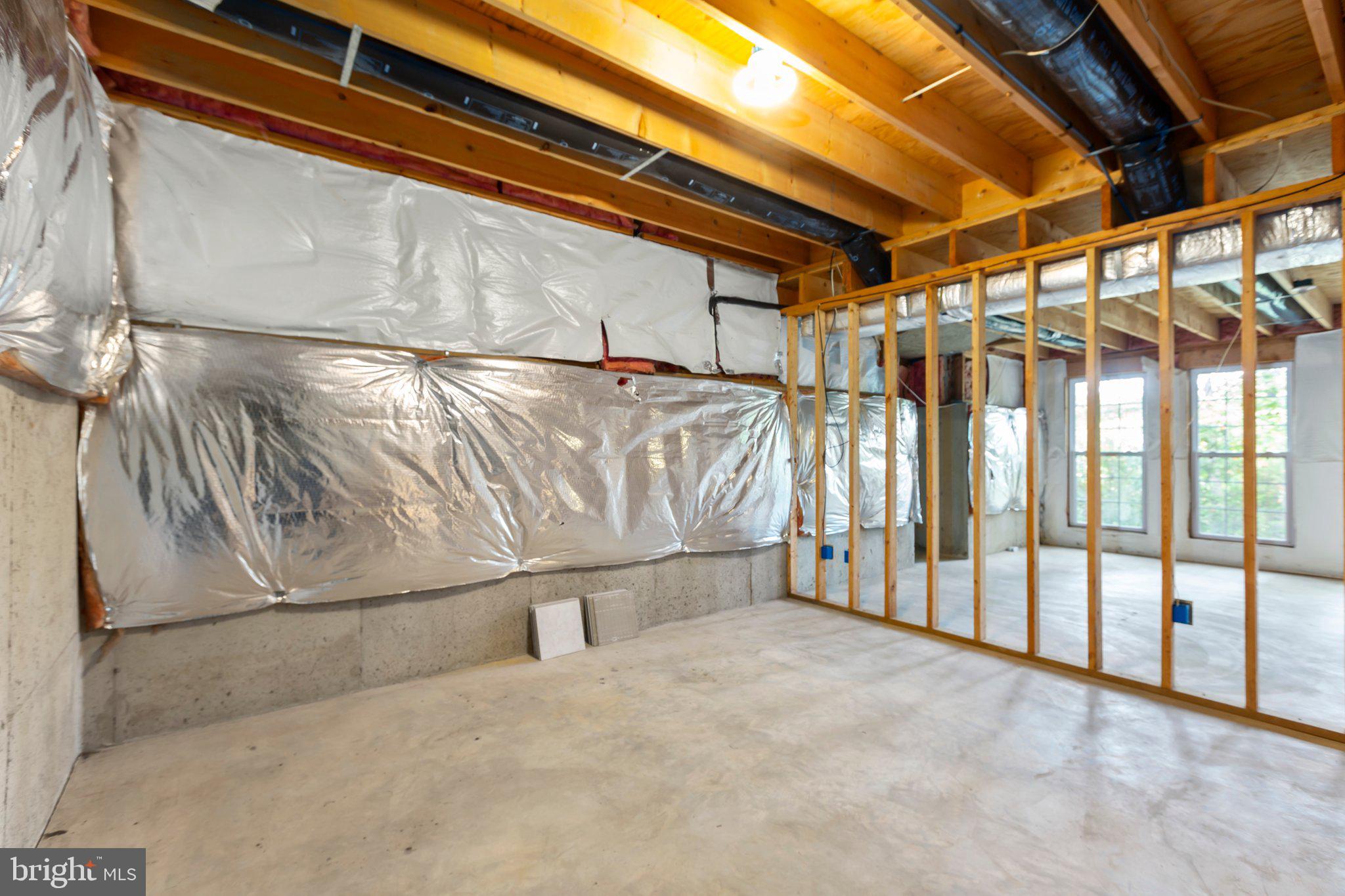 7901 Commodore COURT