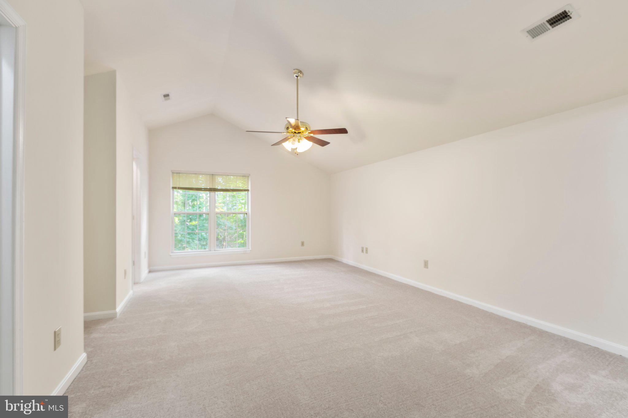 7901 Commodore COURT