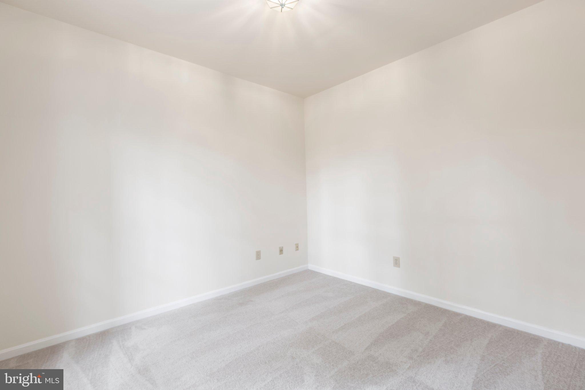 7901 Commodore COURT