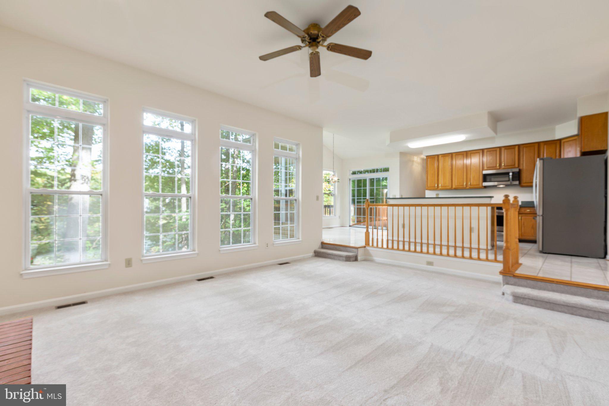 7901 Commodore COURT