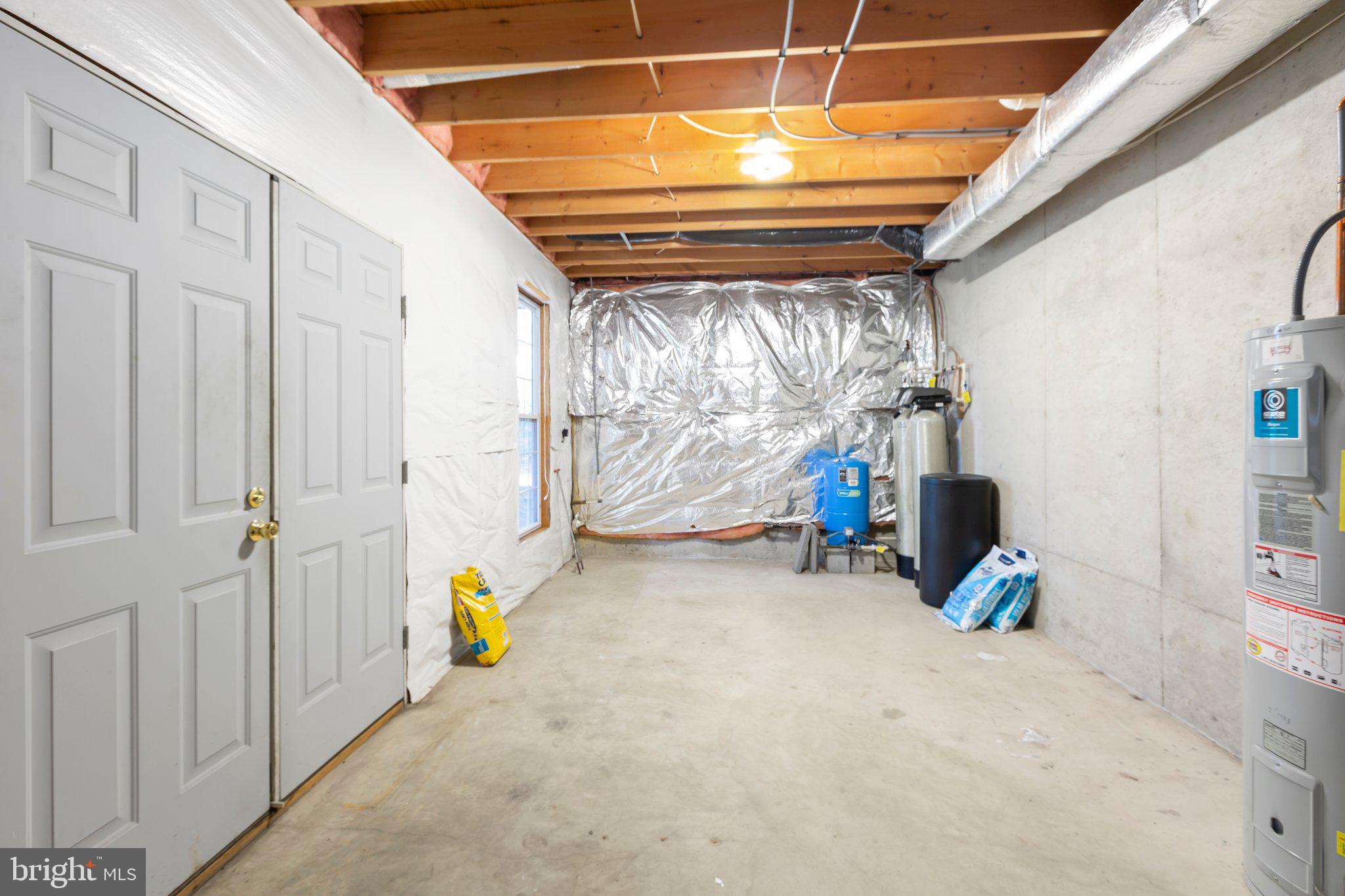 7901 Commodore COURT