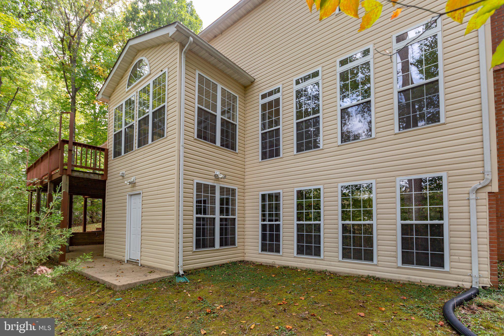 7901 Commodore COURT