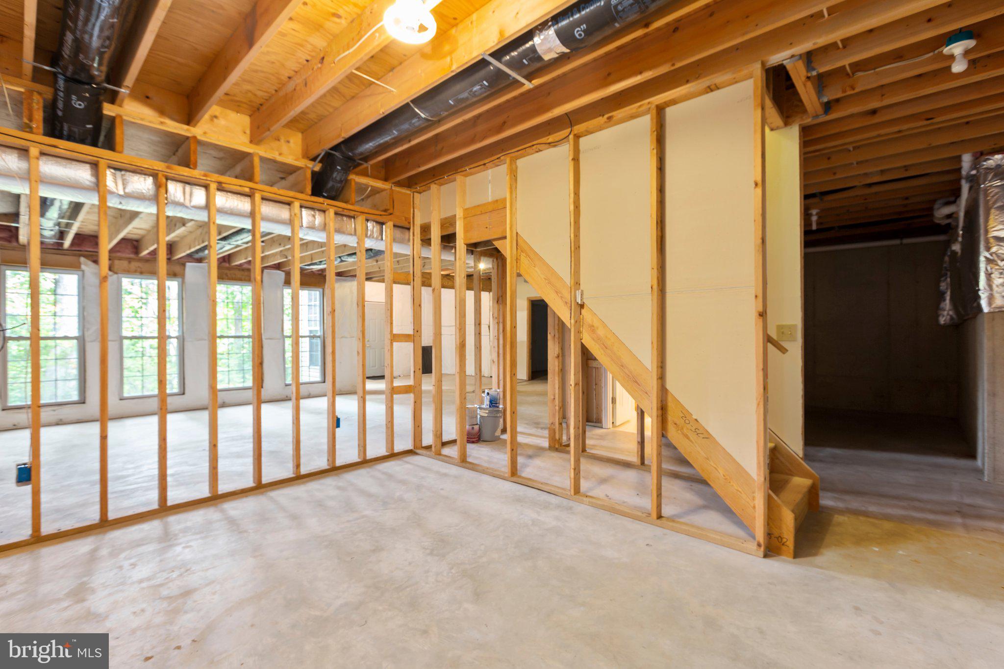 7901 Commodore COURT